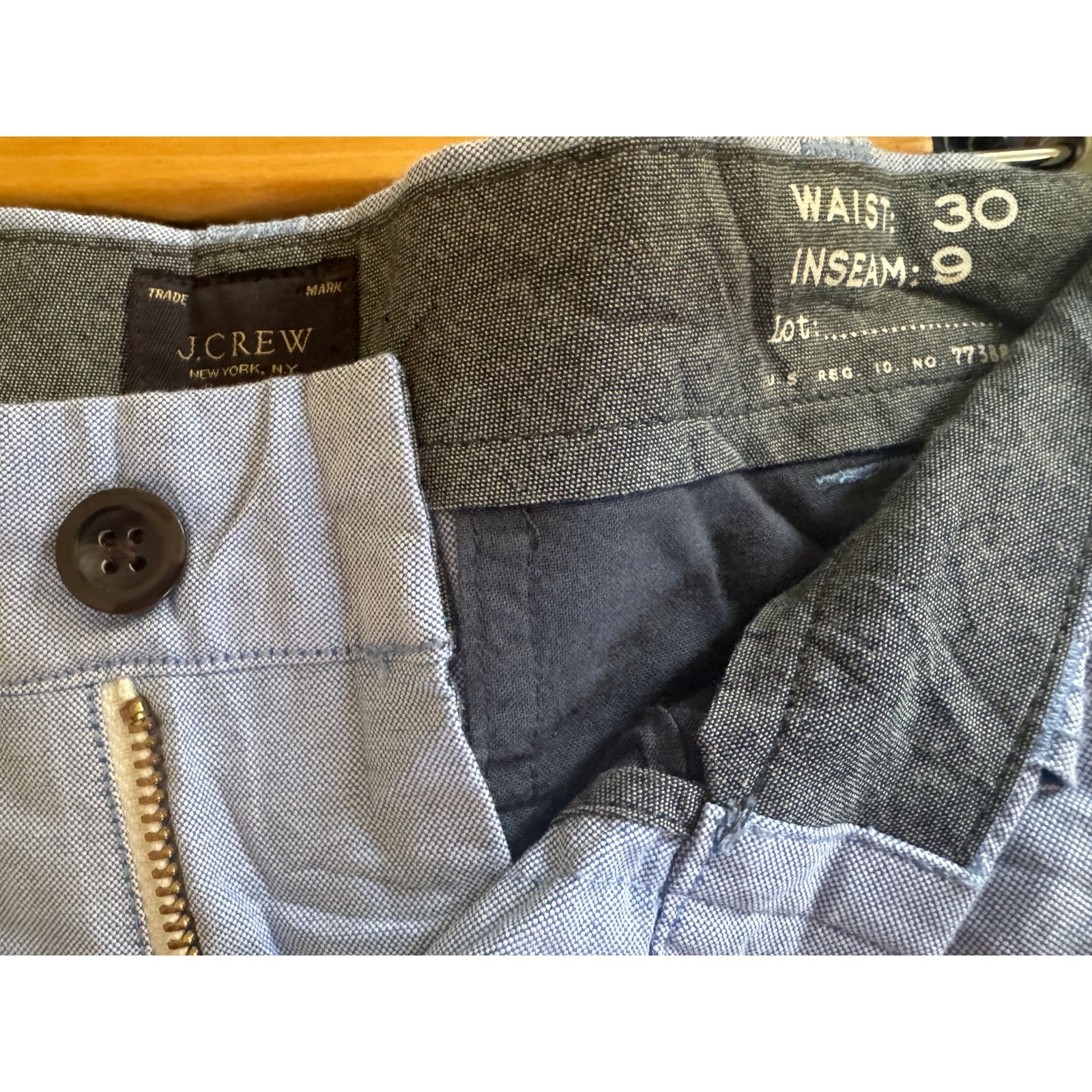 J.Crew Mens Size 30 J.Crew Oxford Blue shorts 30" x 9" Size US 30 / EU 46 - 3 Thumbnail
