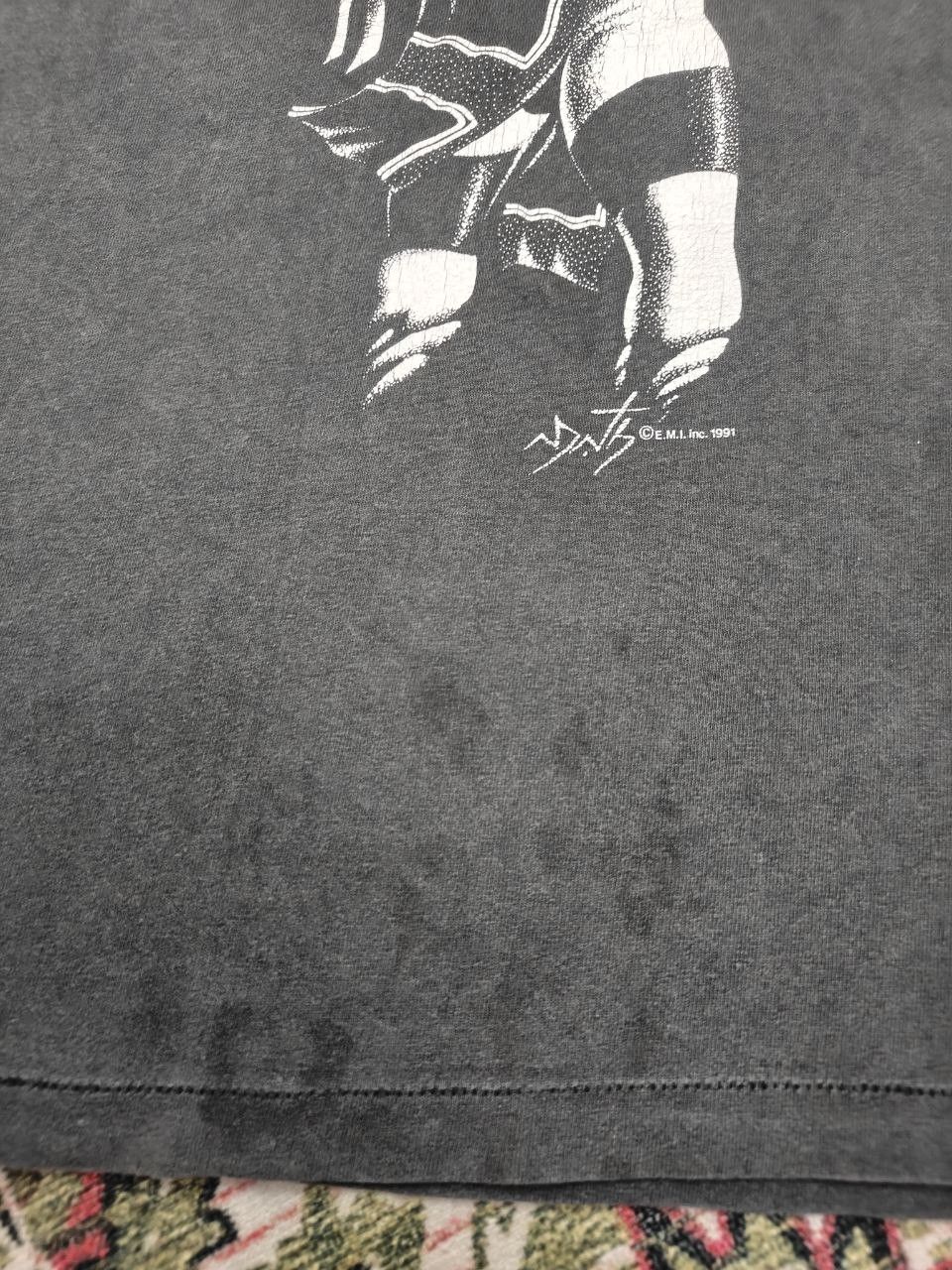 Vintage 1991 Vintage Artwork Faded T Size US L / EU 52-54 / 3 - 6 Thumbnail