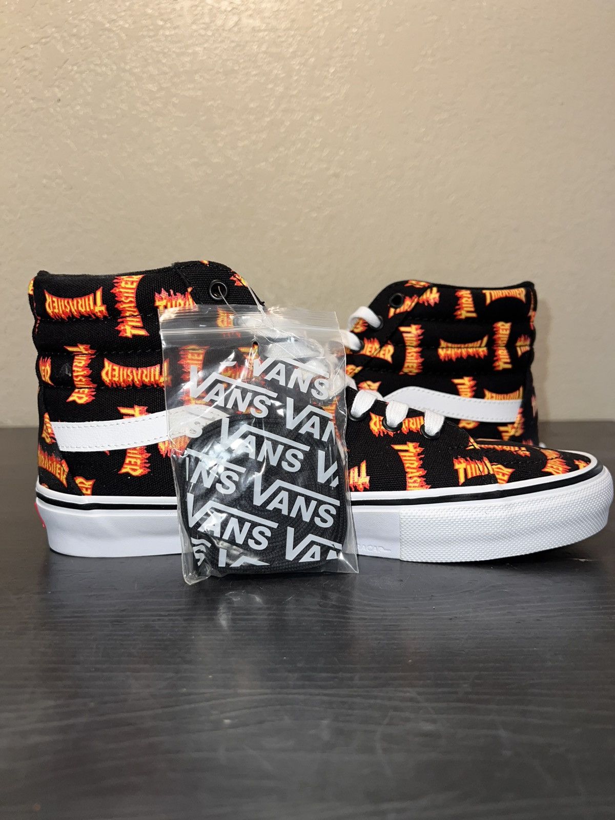 Vans Vans x Thrasher Skate Sk8-Hi Size 9 Size US 9 / EU 42 - 5 Thumbnail