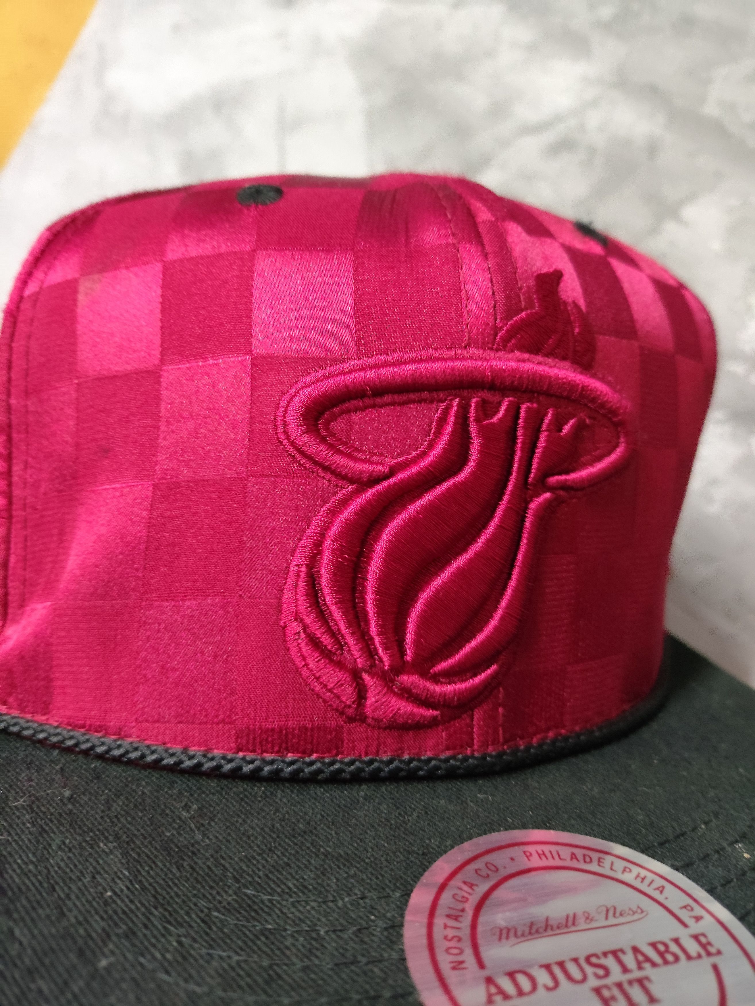Mitchell & Ness Snapback Miami Heat Size ONE SIZE - 6 Thumbnail