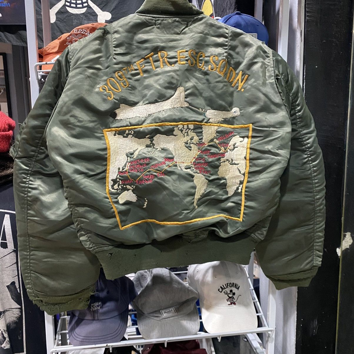Alpha Industries Vintage MA-1 Alpha Industries Bomber Jacket "309th FTR SQDN" Size US M / EU 48-50 / 2 - 5 Thumbnail
