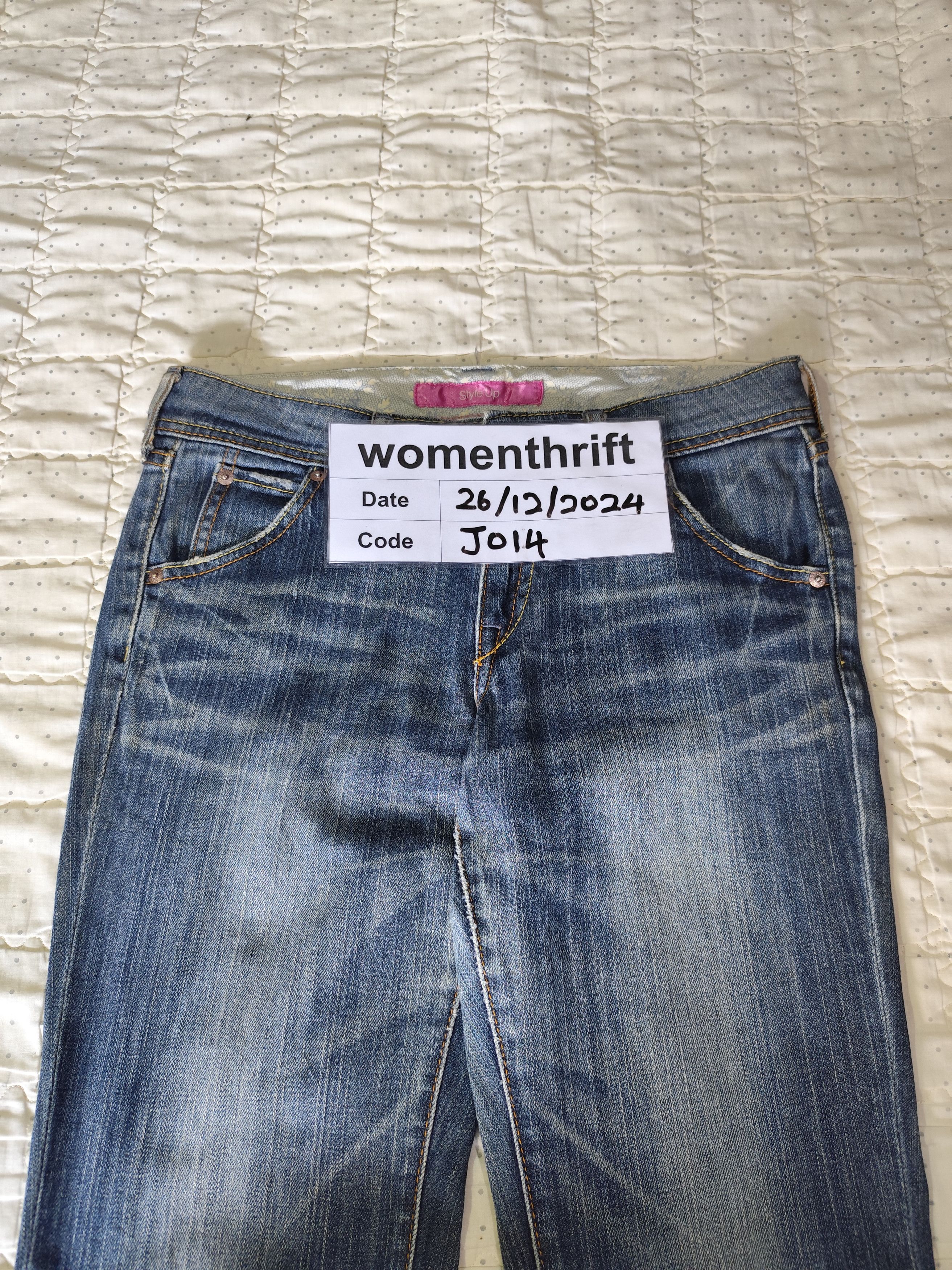 Japanese Brand × Jun Takahashi × Uniqlo Vintage Uniqlo U Flare Denim J014 Size 26" / US 2 / IT 38 - 20 Thumbnail