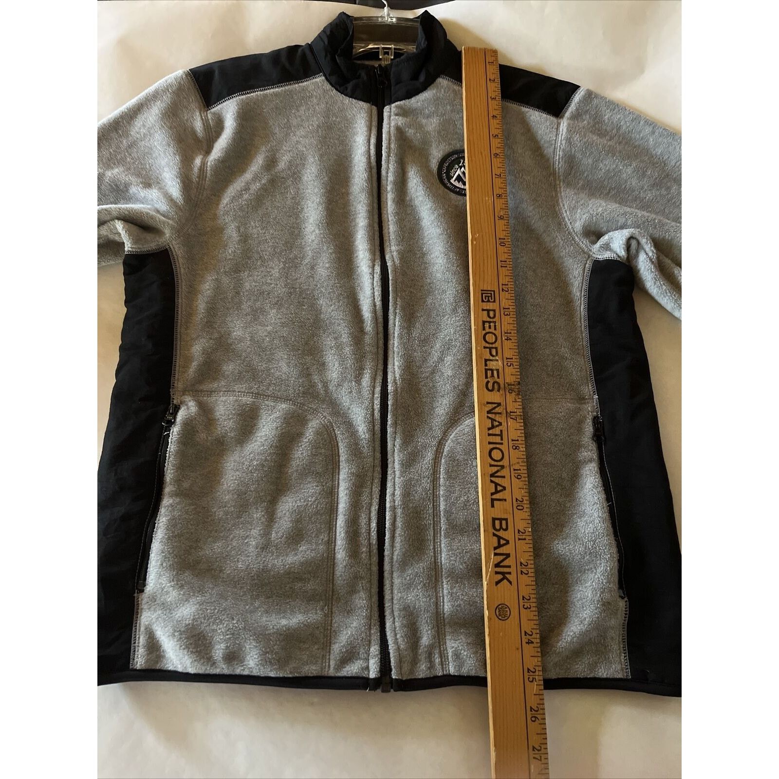 Old Navy Old Navy Boys XL Black Gray LS Zip Polyester Fleece Jacket Size US XL / EU 56 / 4 - 9 Thumbnail
