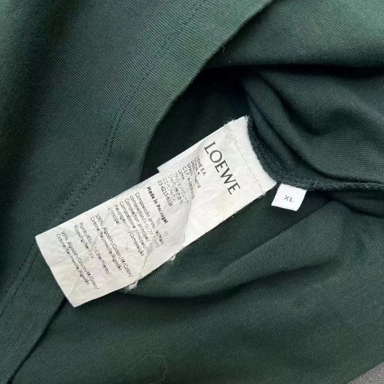 Loewe LOEWE Short sleeves with logo on chest Size US XL / EU 56 / 4 - 5 Thumbnail
