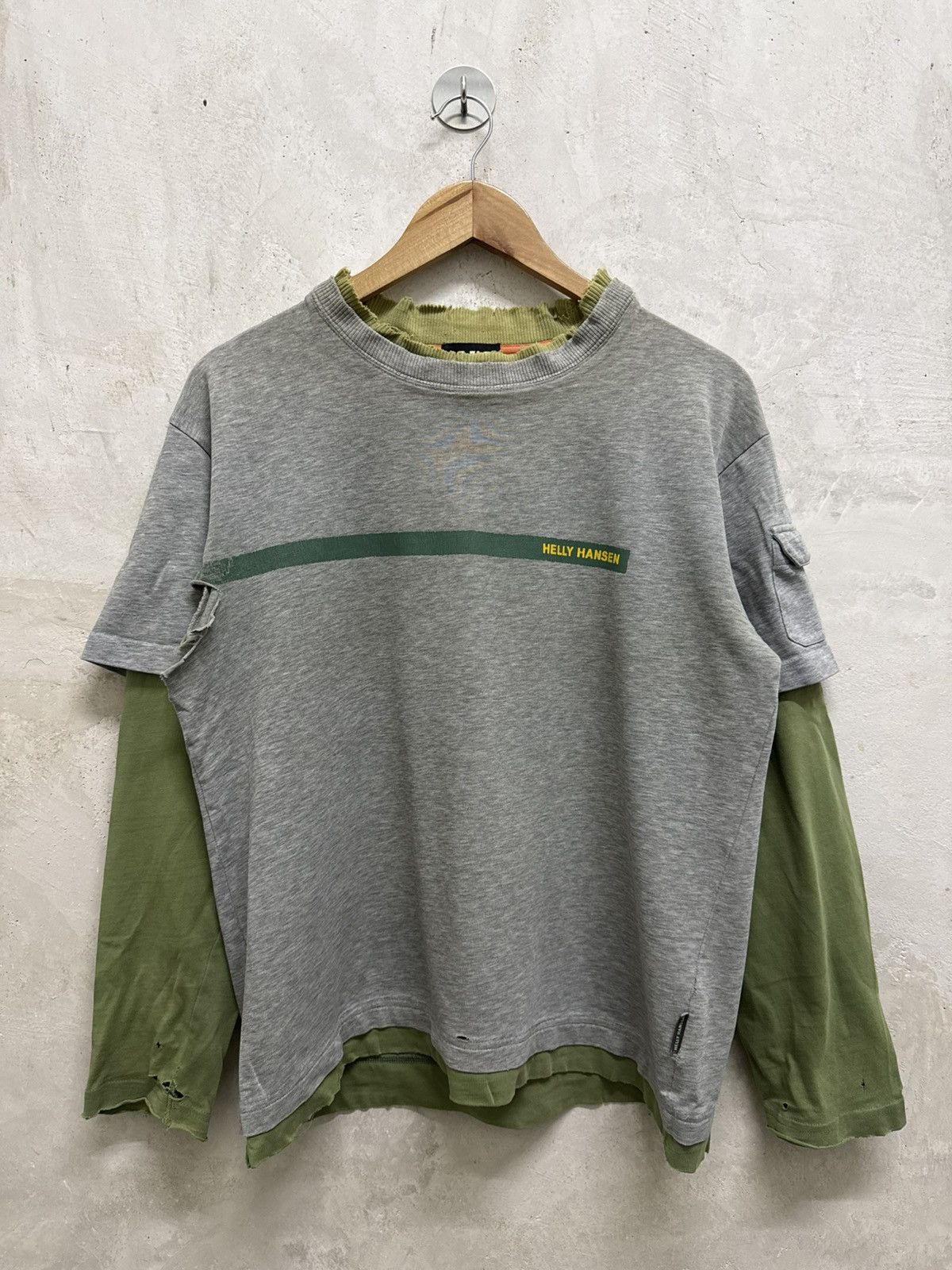 Helly Hansen Distressed Helly Hansen Thrashed Long Sleeve Tees Size US M / EU 48-50 / 2 - 1 Thumbnail