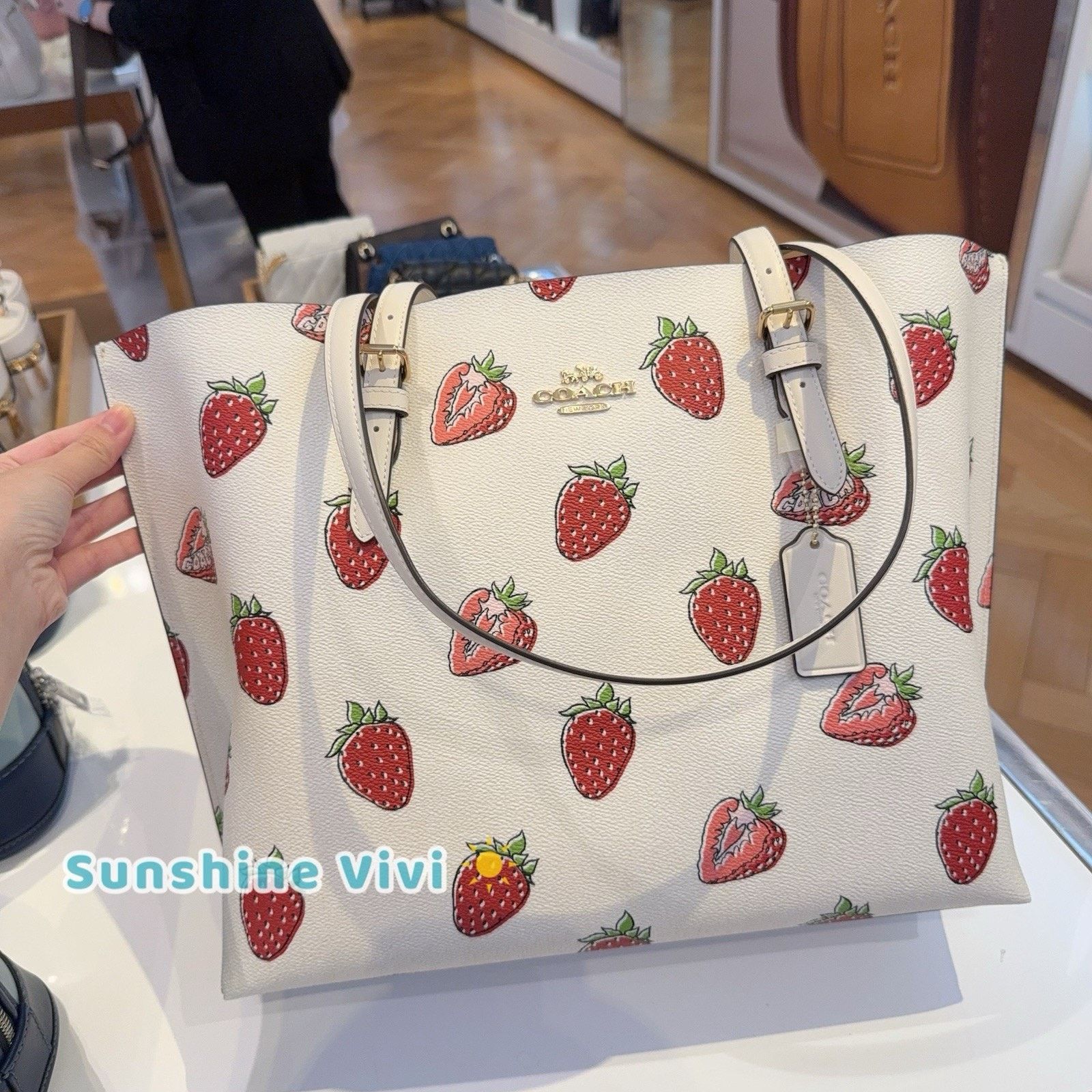 Coach NWT Coach Mollie Tote Bag With Strawberry CAQ65 Gold/Chalk Size ONE SIZE - 1 Thumbnail