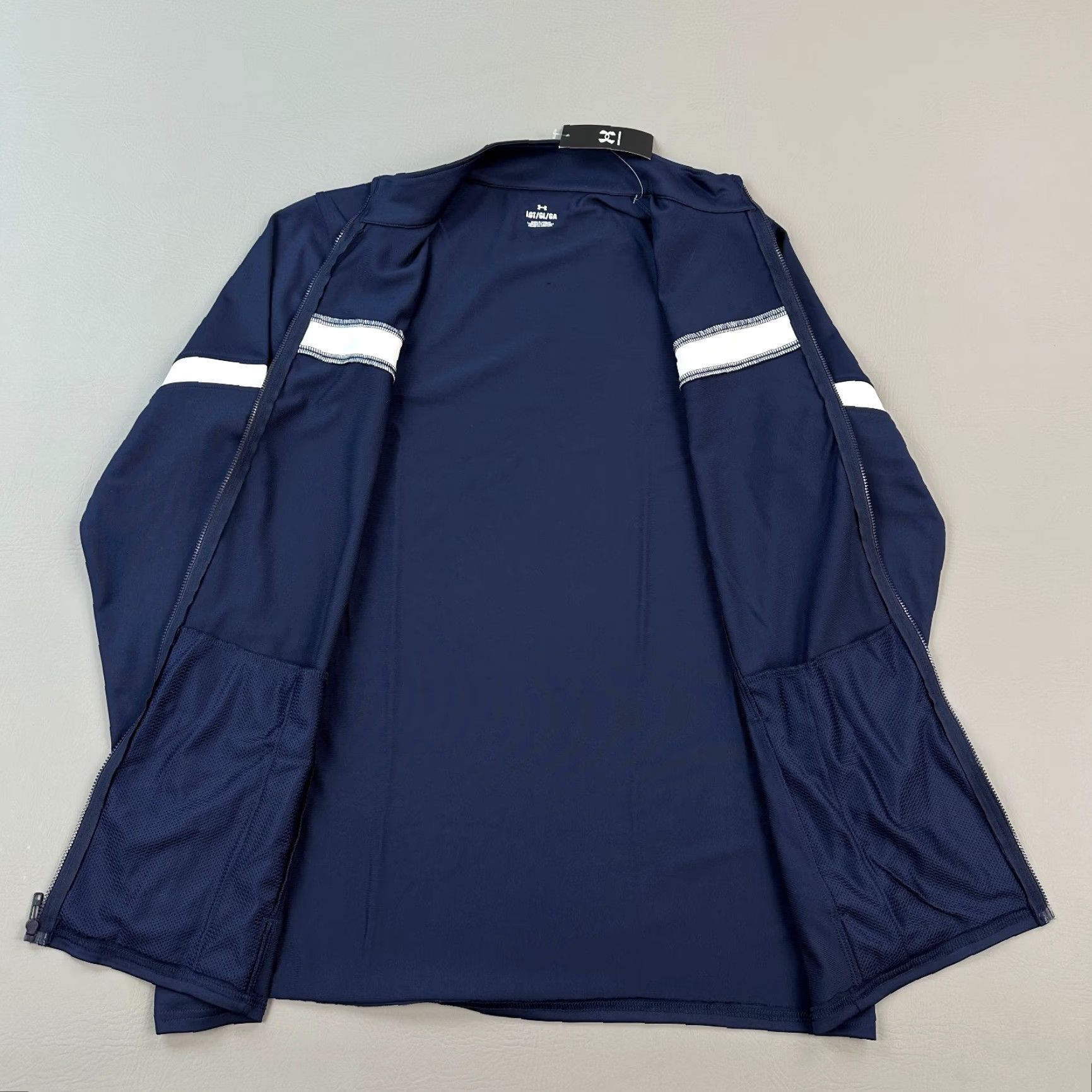 Under Armour Under Armour Track Jacket Womens Large Tall Navy Team Knit Warm Up Full Zip NWT Size L / US 10 / IT 46 - 2 Thumbnail