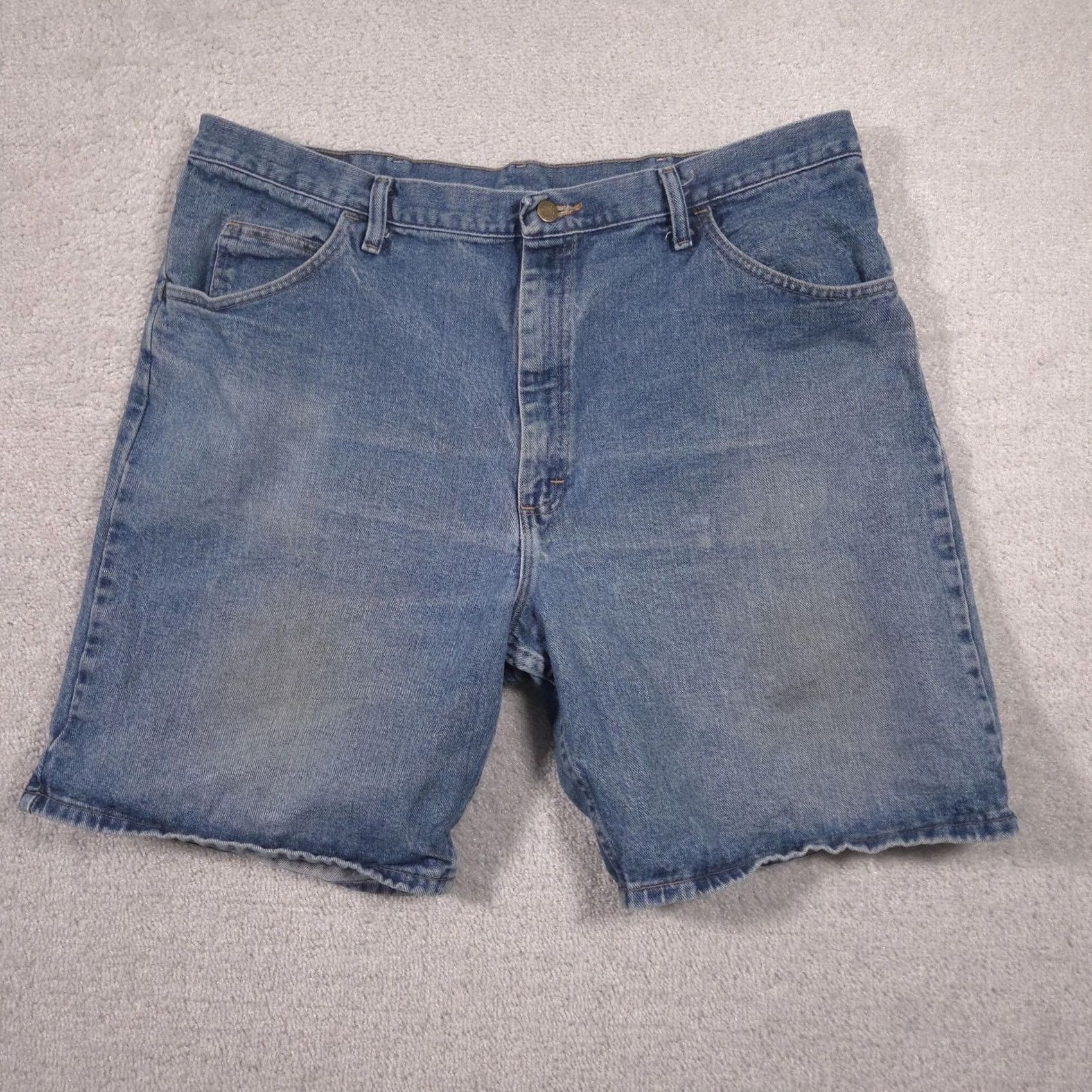 Wrangler Wrangler Shorts Mens 40 Blue Denim Relaxed Fit Bermuda Casual Size US 40 / EU 56 - 2 Thumbnail
