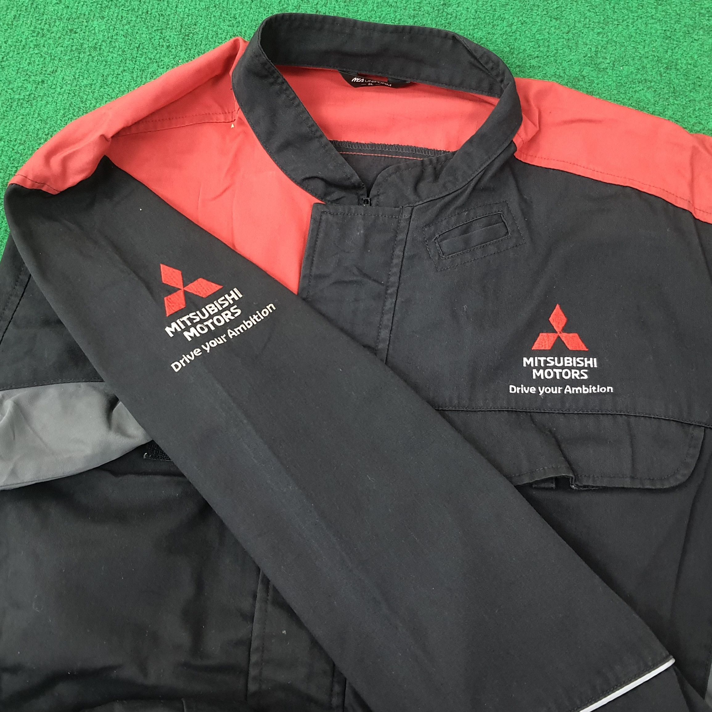 Japanese Brand Vintage Mitsubishi Motor Sports Racing Coverall C257N4 Size US XL / EU 56 / 4 - 7 Thumbnail