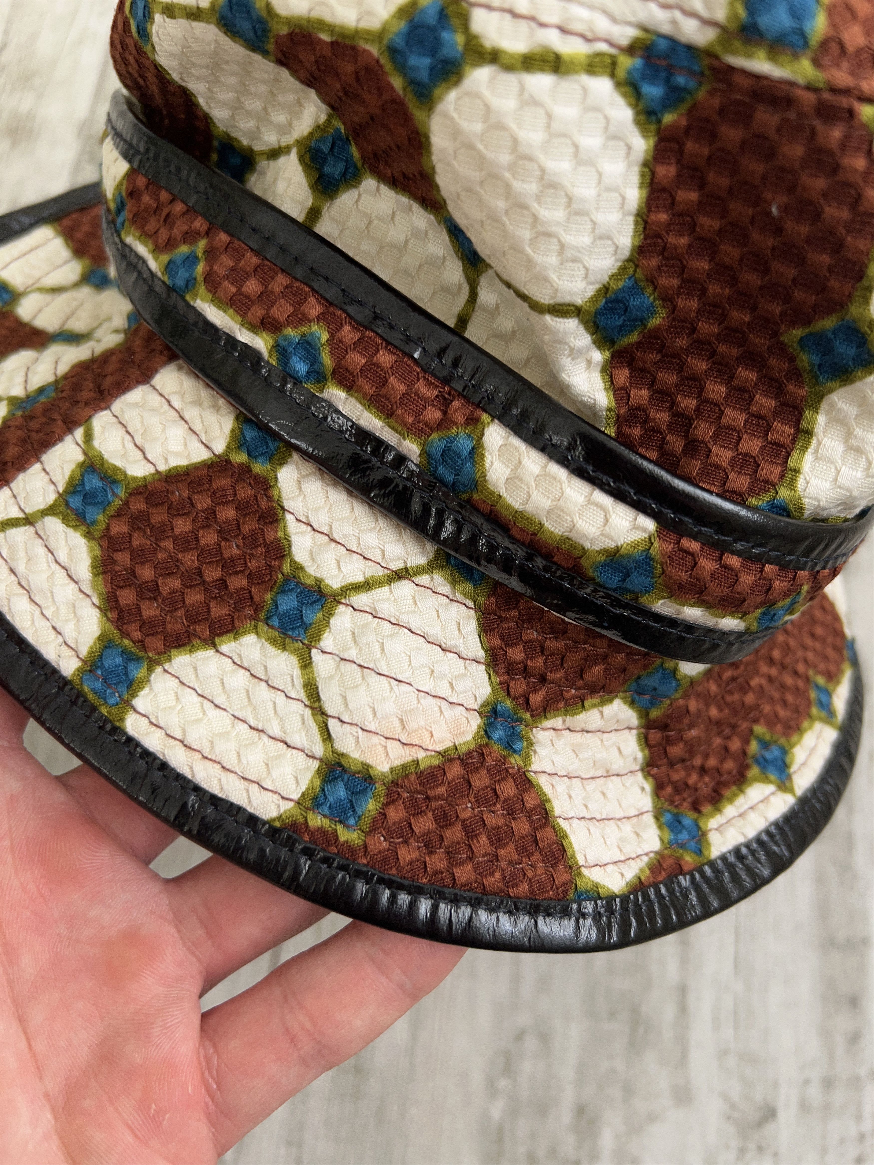 Bally × Designer Womens Bally Bucket Hat Multicolor Brown White Size 3 M Size ONE SIZE - 11 Thumbnail