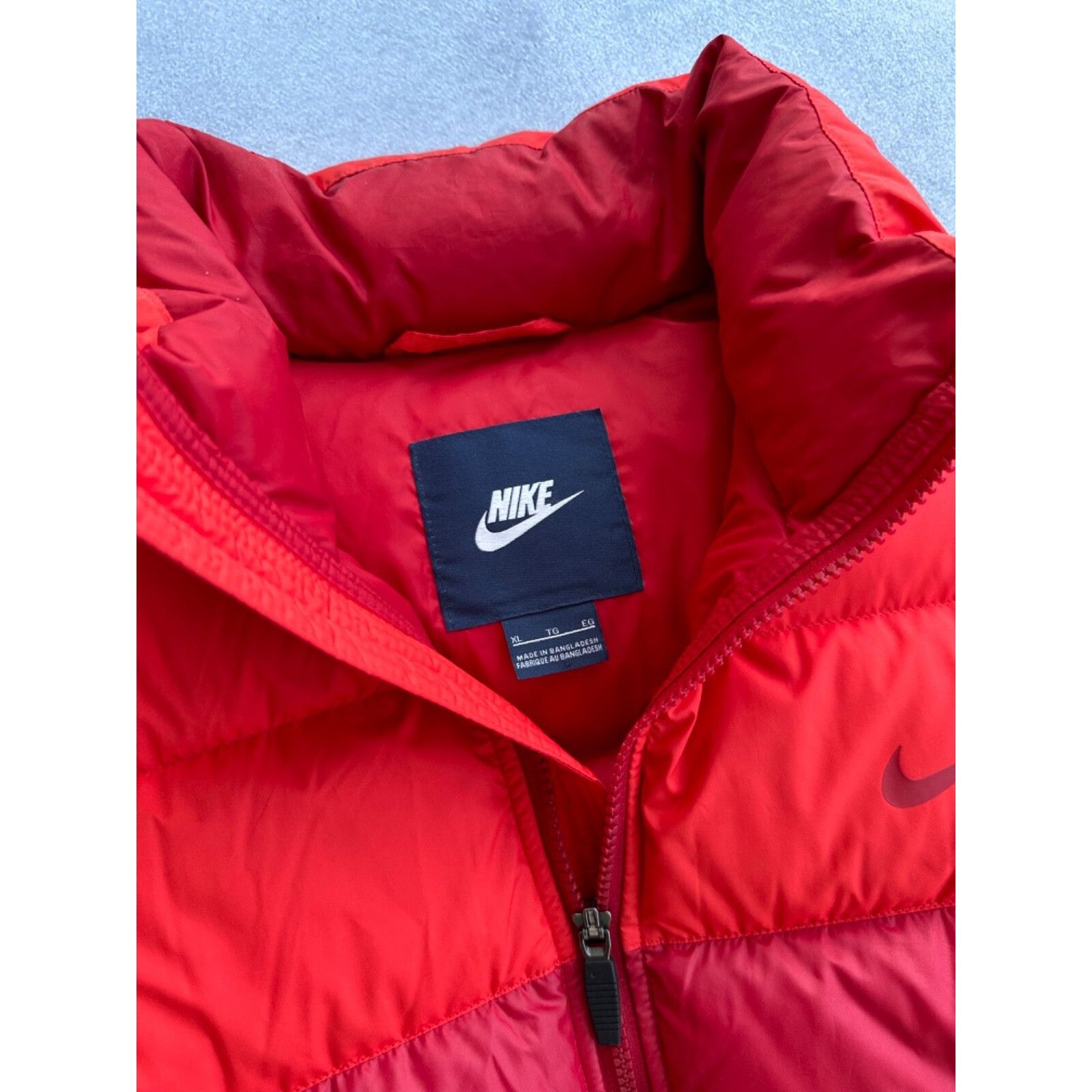 Nike VTG Nike Y2K Red Puffer Jacket Size US XL / EU 56 / 4 - 6 Thumbnail