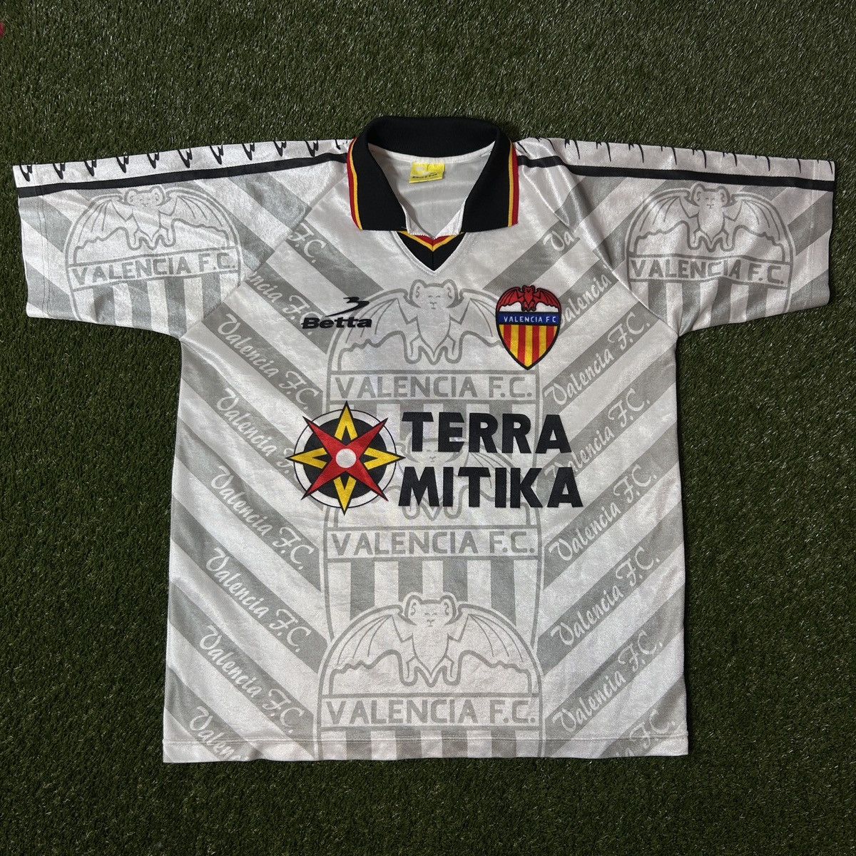Other Vintage Valencia CF 90s Terra Mitica Betta Soccer Jersey Size US XL / EU 56 / 4 - 1 Thumbnail