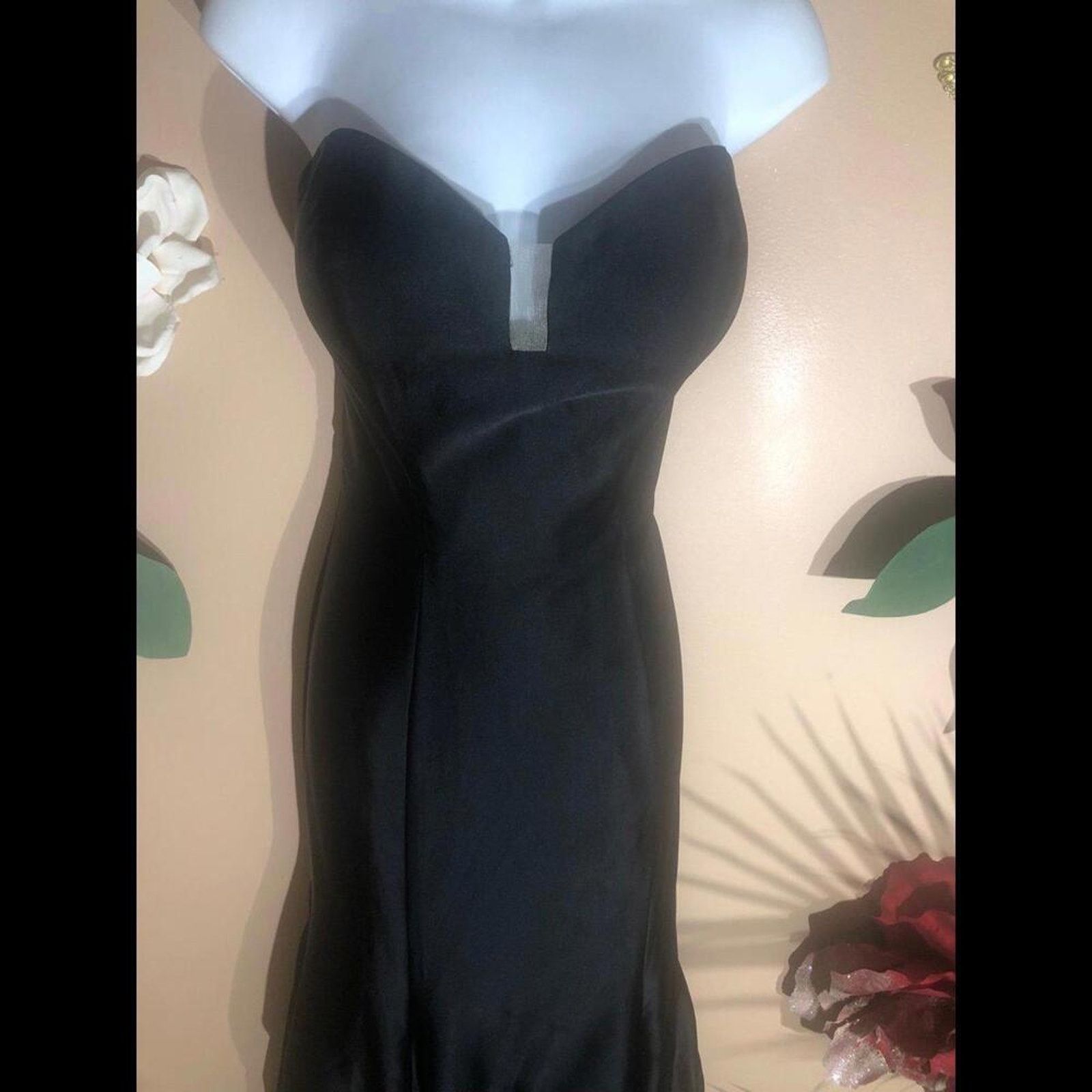Rene Caovilla Dress gown strapless with verticle ruffle bottom Size S / US 4 / IT 40 - 6 Thumbnail