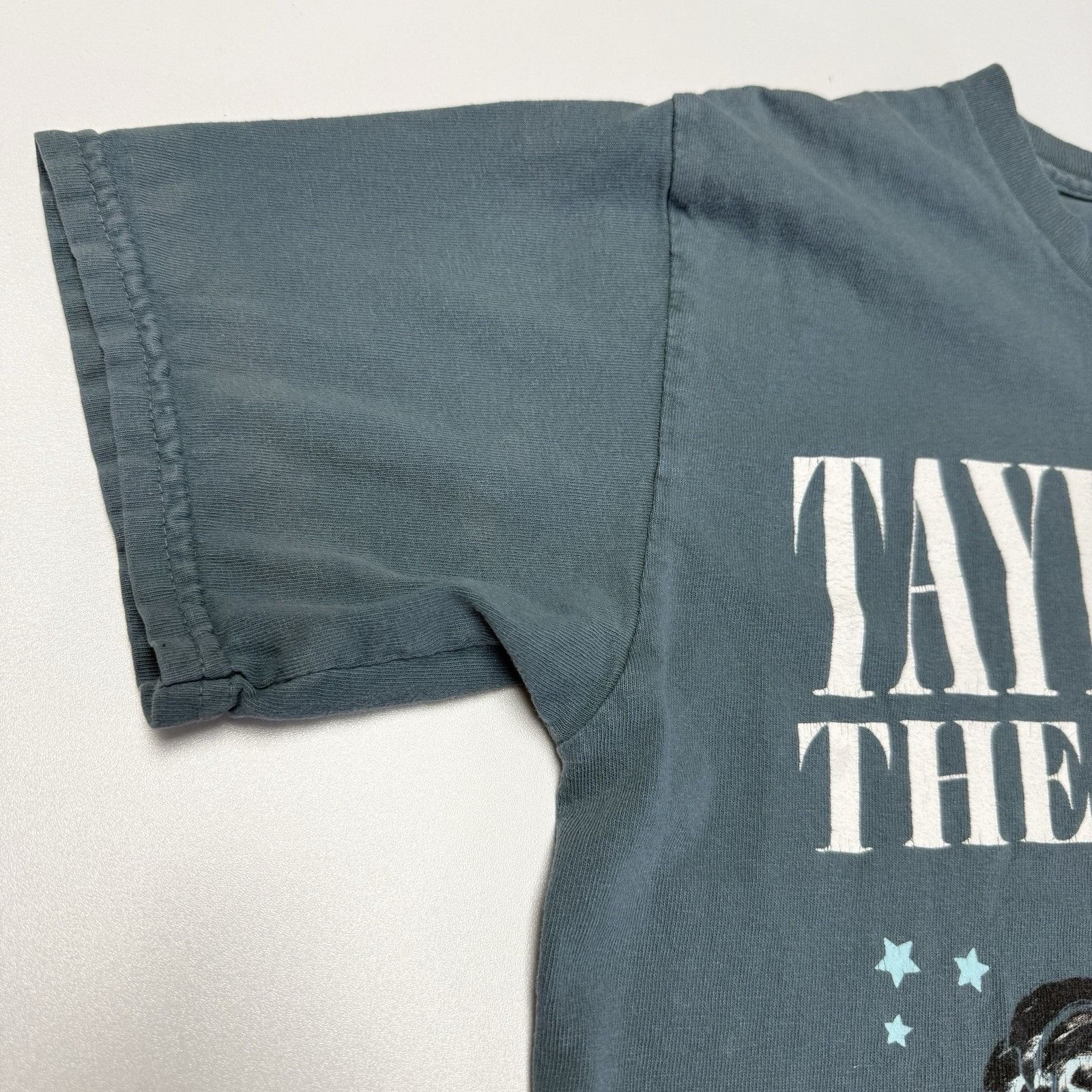 Band Tees Taylor Swift The Eras Tour T Shirt Small 17x25 Gray Short Sl Size S / US 4 / IT 40 - 5 Thumbnail