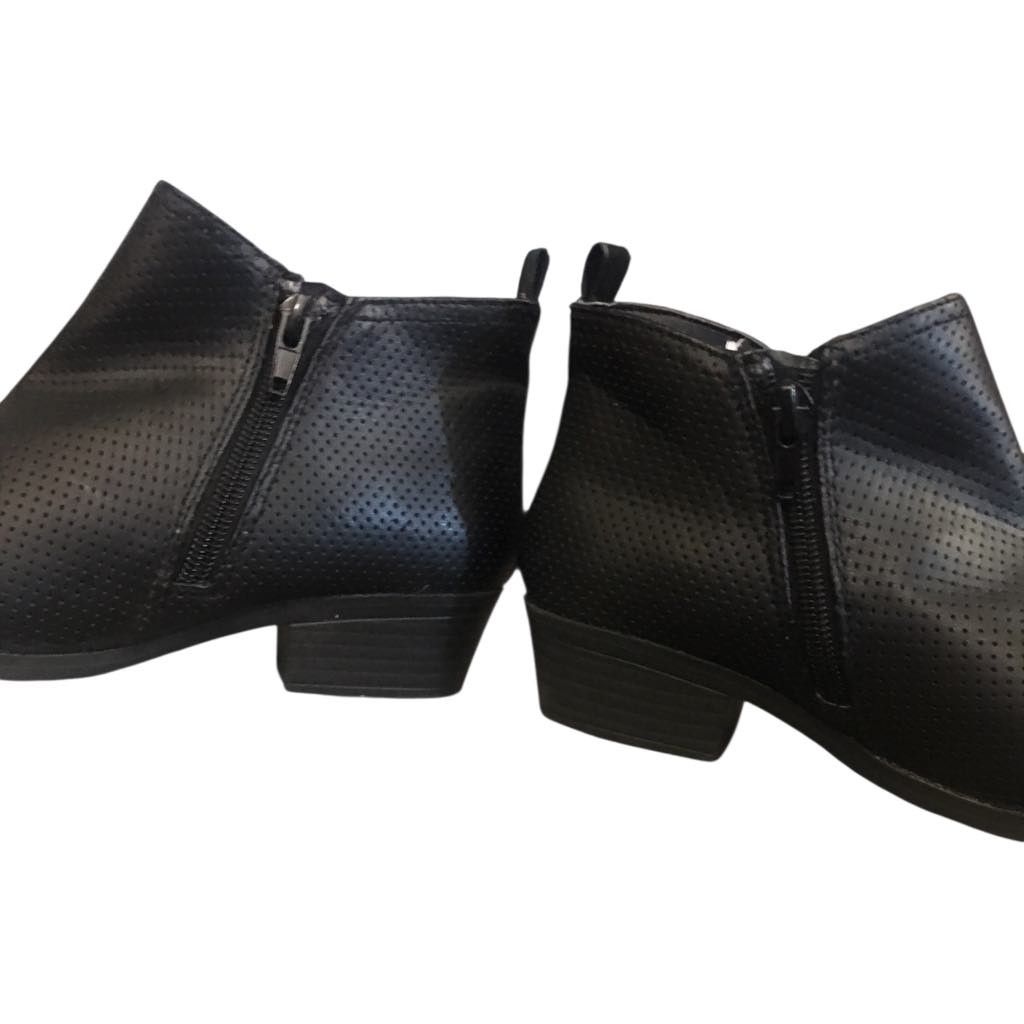 Other Sugar Girl's Black Perforated Ankle Boot Booties Side Zip 3M Size US 5.5 / IT 35.5 - 6 Thumbnail