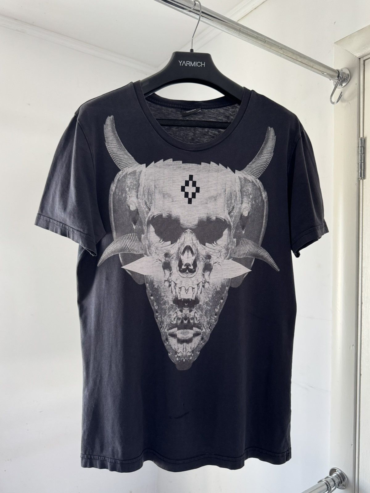 Marcelo Burlon Marcelo Burlon Mammoth Skull Tee Tan Grey Color Size US L / EU 52-54 / 3 - 1 Thumbnail