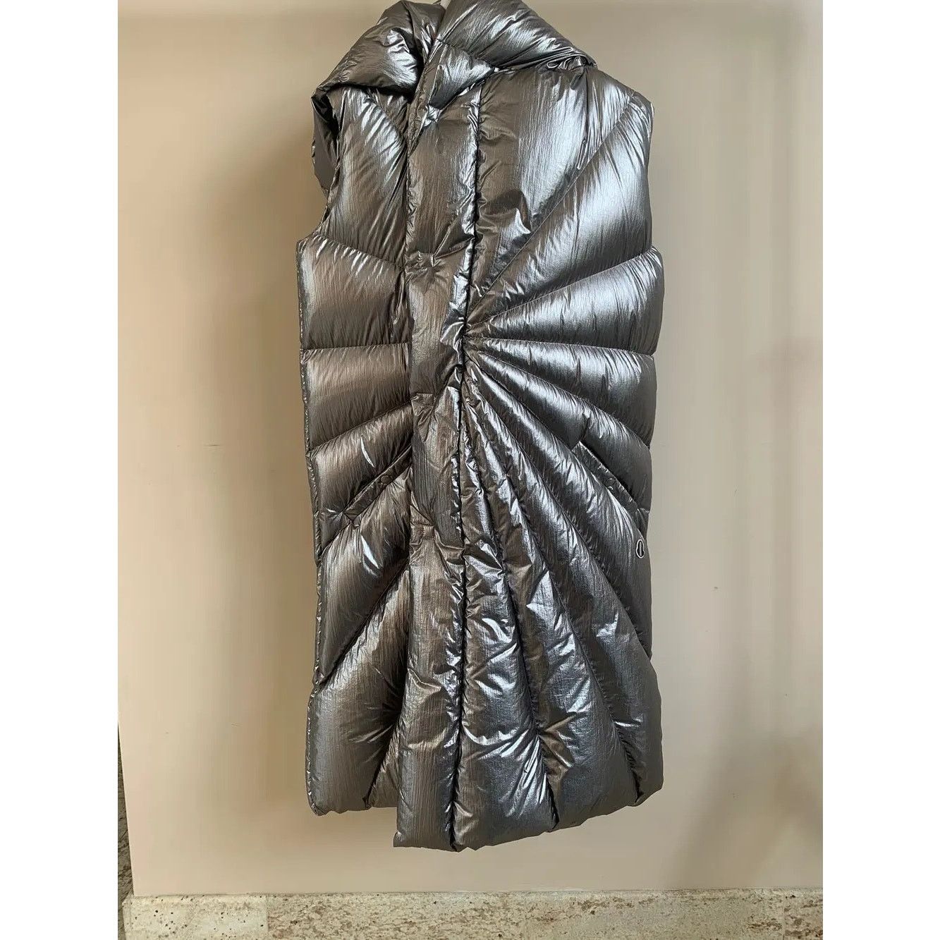 Moncler × Rick Owens o1rshd1 FW20 Porterville Goose Down Parka in Silver Size US XS / EU 42 / 0 - 11 Thumbnail