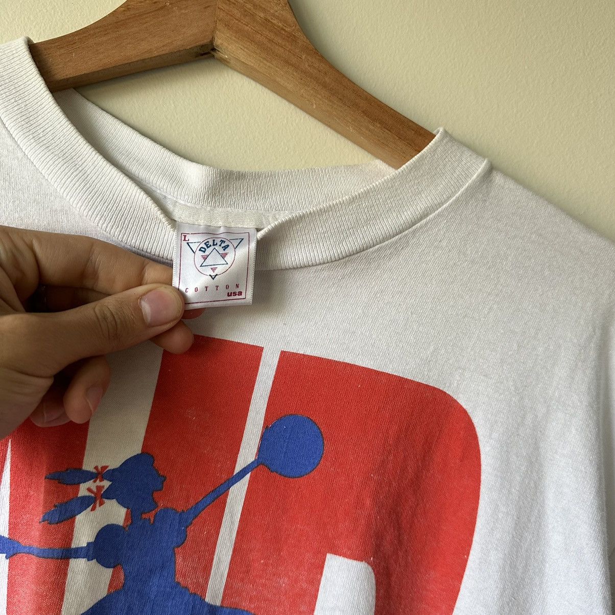 Vintage Vintage 90s Air Dorthy Wizard Of Oz Air Jordan Movie Shirt Size US L / EU 52-54 / 3 - 4 Thumbnail