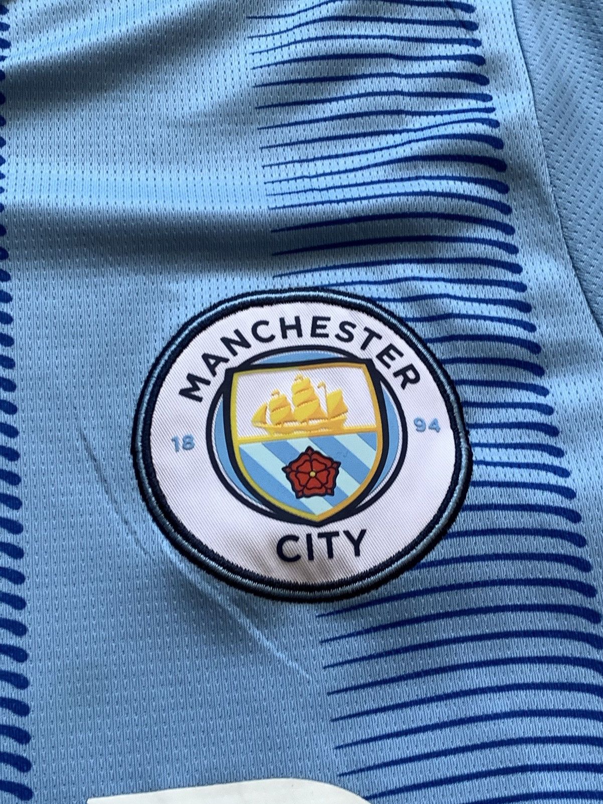 Puma 🔥PUMA MANCHESTER CITY 2023/24 HOME SOCCER JERSEY SHIRT Size US M / EU 48-50 / 2 - 5 Thumbnail