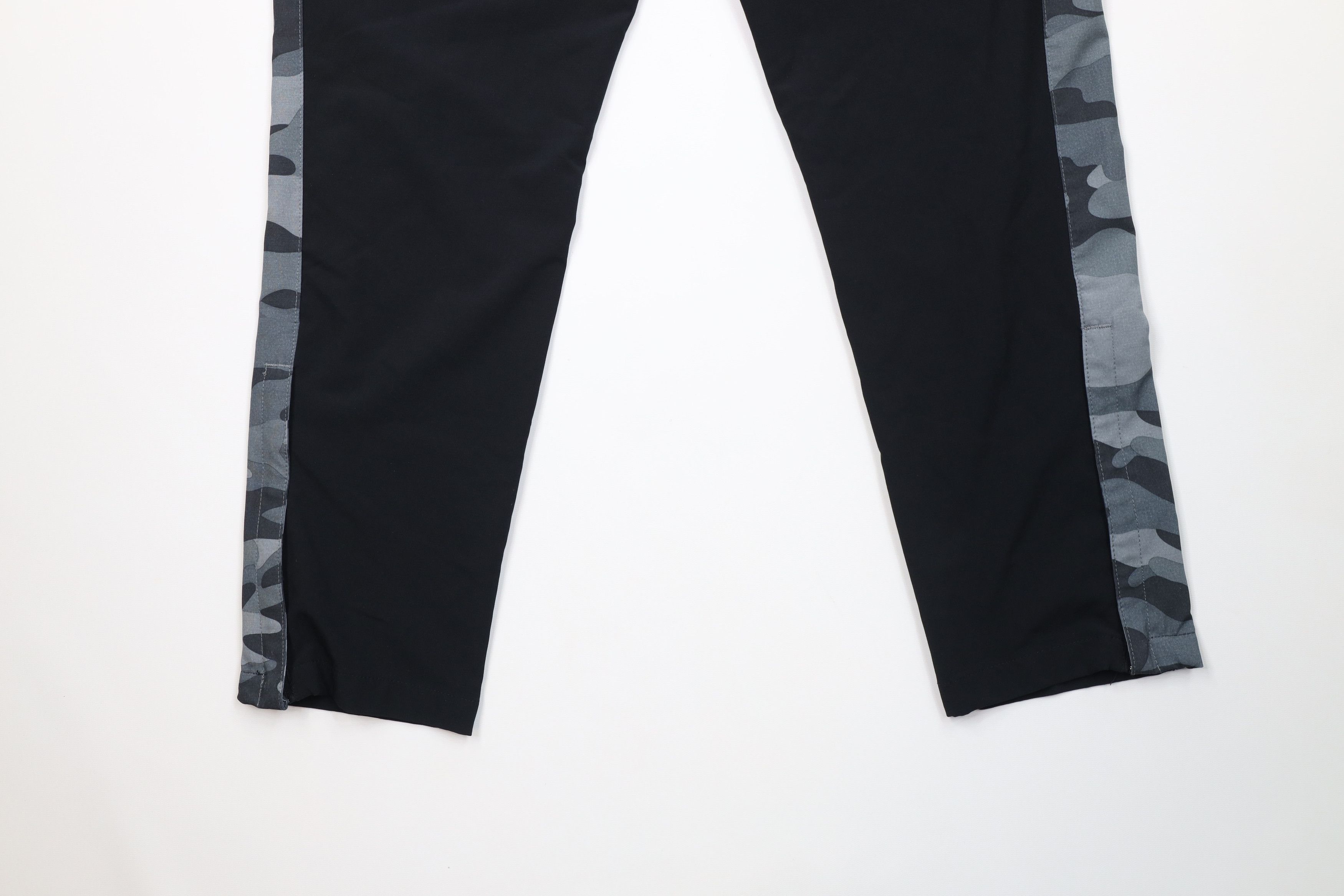 New Balance Vintage Y2K New Balance Logo Camouflage Tapered Leg Pants Size US 36 / EU 52 - 14 Thumbnail