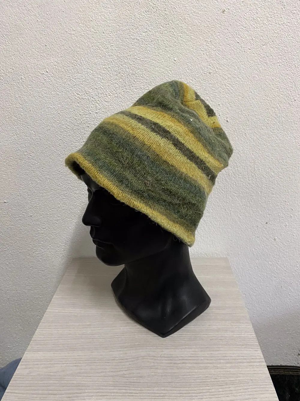 Japanese Brand Japanese Brand Stripe Design Beanie Hat Size ONE SIZE - 2 Thumbnail