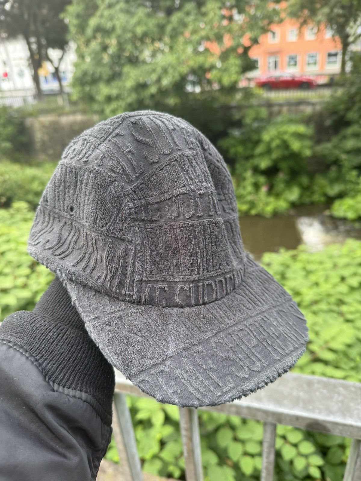 Supreme Ich verkaufe Supreme 17SS Text Stripe Terry Camp Cap Black Size ONE SIZE - 1 Thumbnail