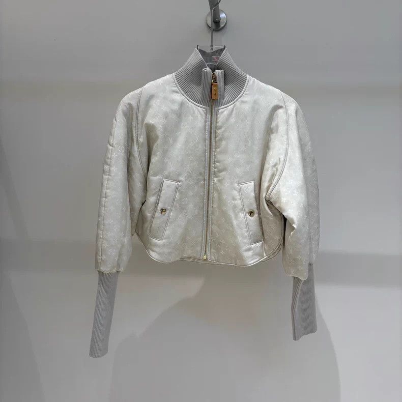Louis Vuitton Louis Vuitton SS24 logo full print cropped turtleneck jack Size XS / US 0-2 / IT 36-38 - 1 Thumbnail