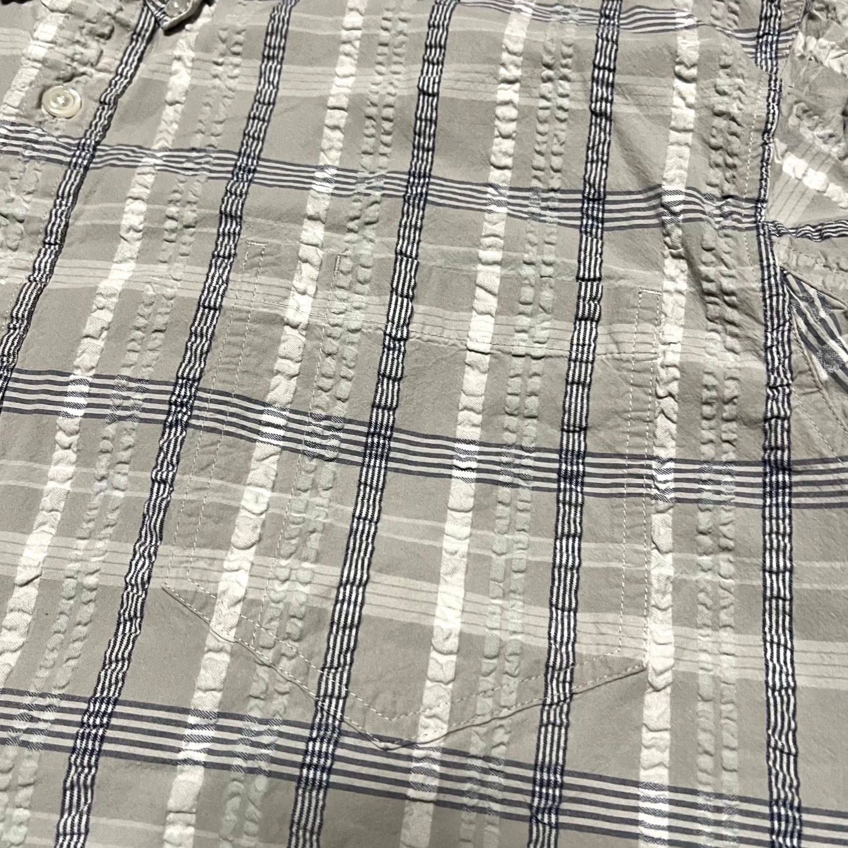 Duluth Trading Company Duluth Ripple Rouser Seersucker Shirt Mens 3XL Gray Short Sleeve Plaid Size US XXL / EU 58 / 5 - 2 Thumbnail
