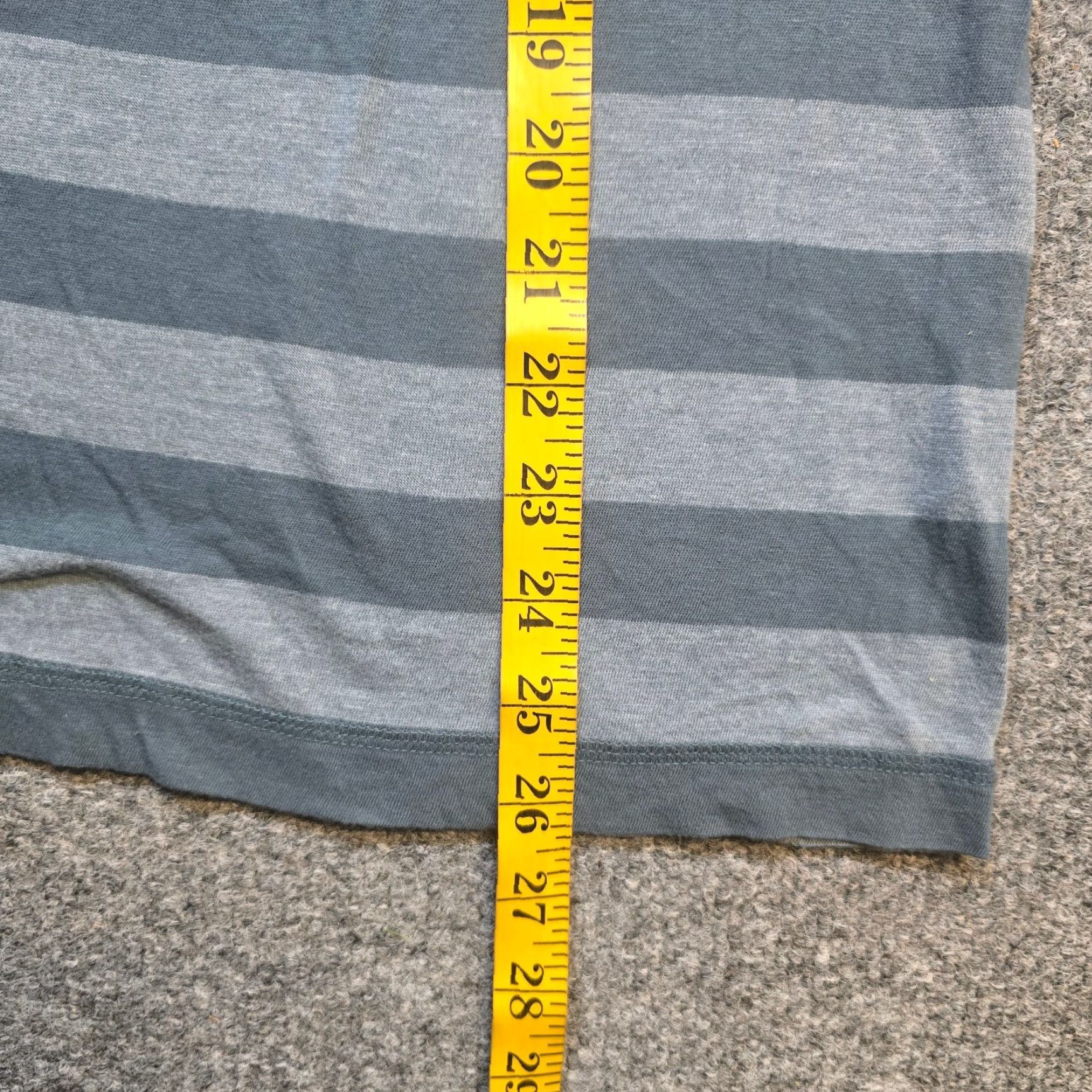 The North Face VINTAGE The North Face Top Womens Medium Gray Striped Embroidered Logo Stretch Basic Casual Size M / US 6-8 / IT 42-44 - 7 Thumbnail