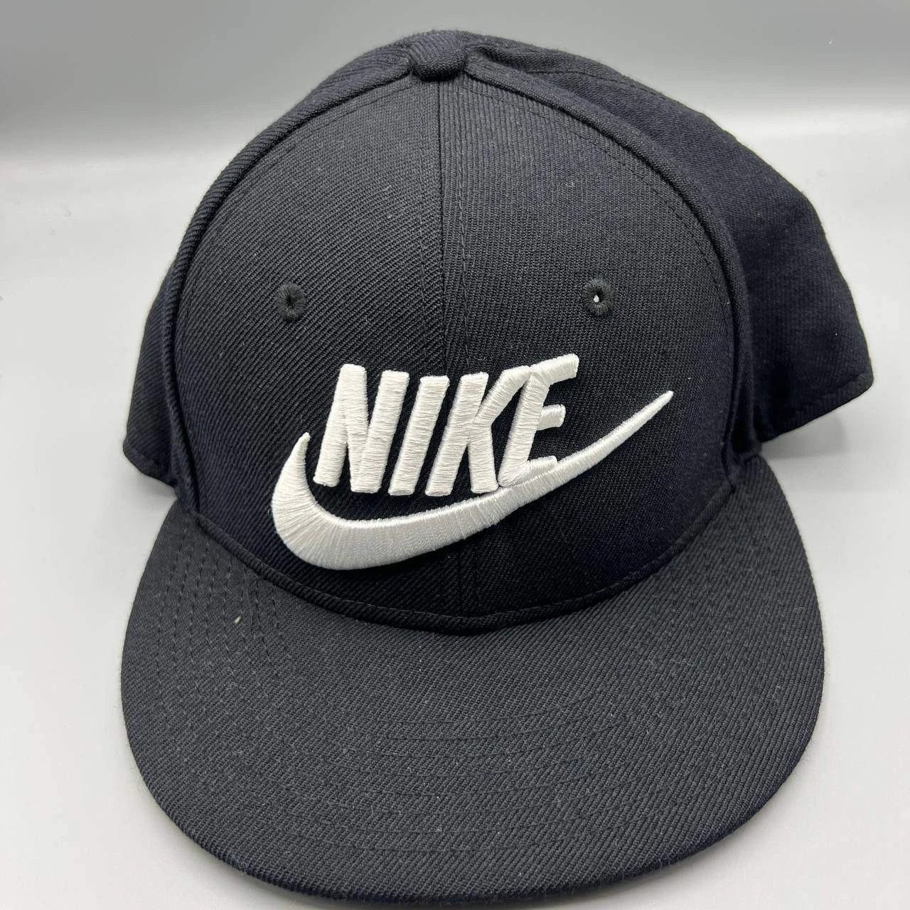 Nike Nike True Swoosh Hat Men Black Embroidered Snap Back Cap Size ONE SIZE - 1 Thumbnail