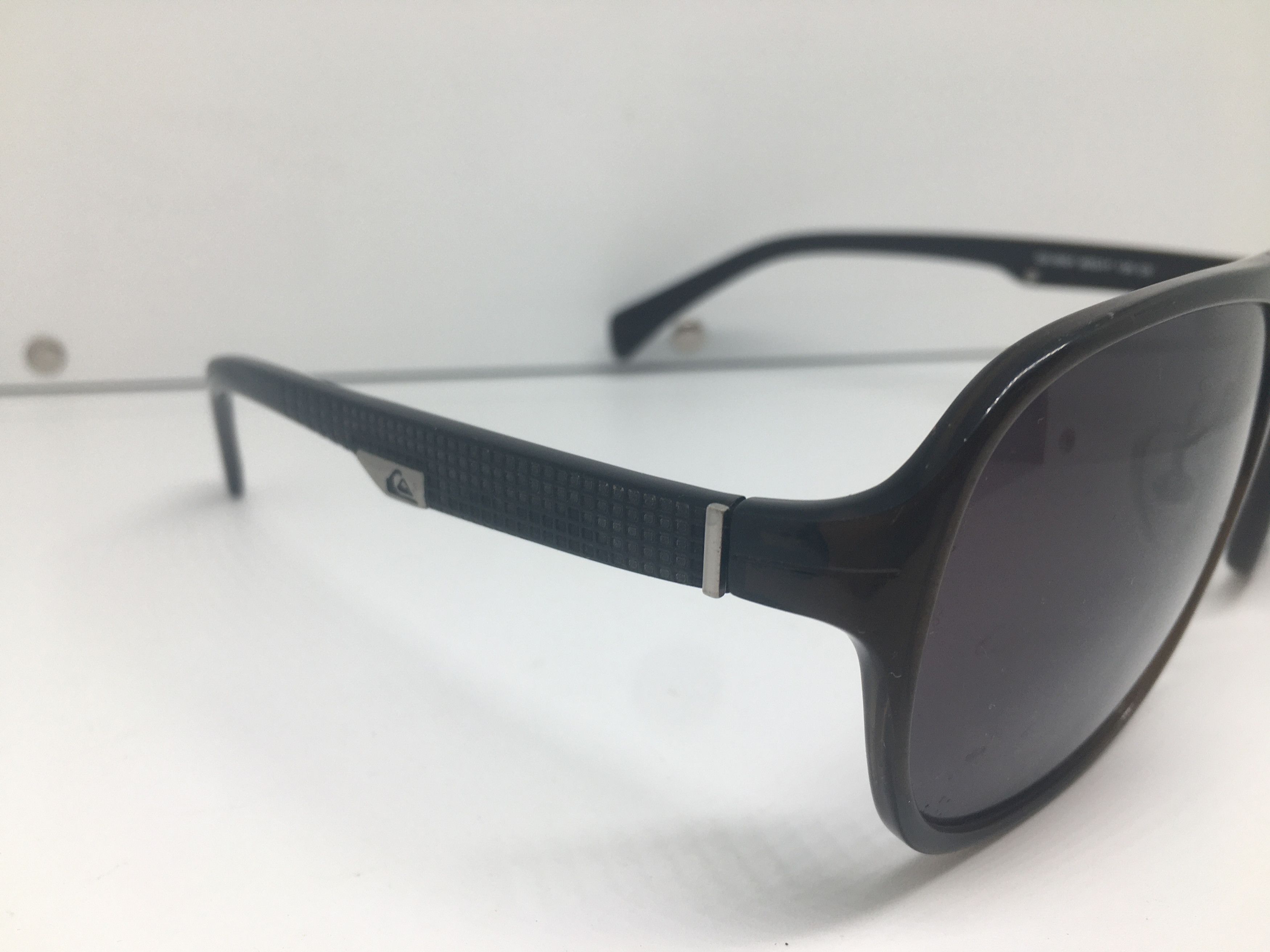 Quiksilver Vintage QUICKSILVER Aviator Sunglasses Frame Pilot Size ONE SIZE - 1 Thumbnail