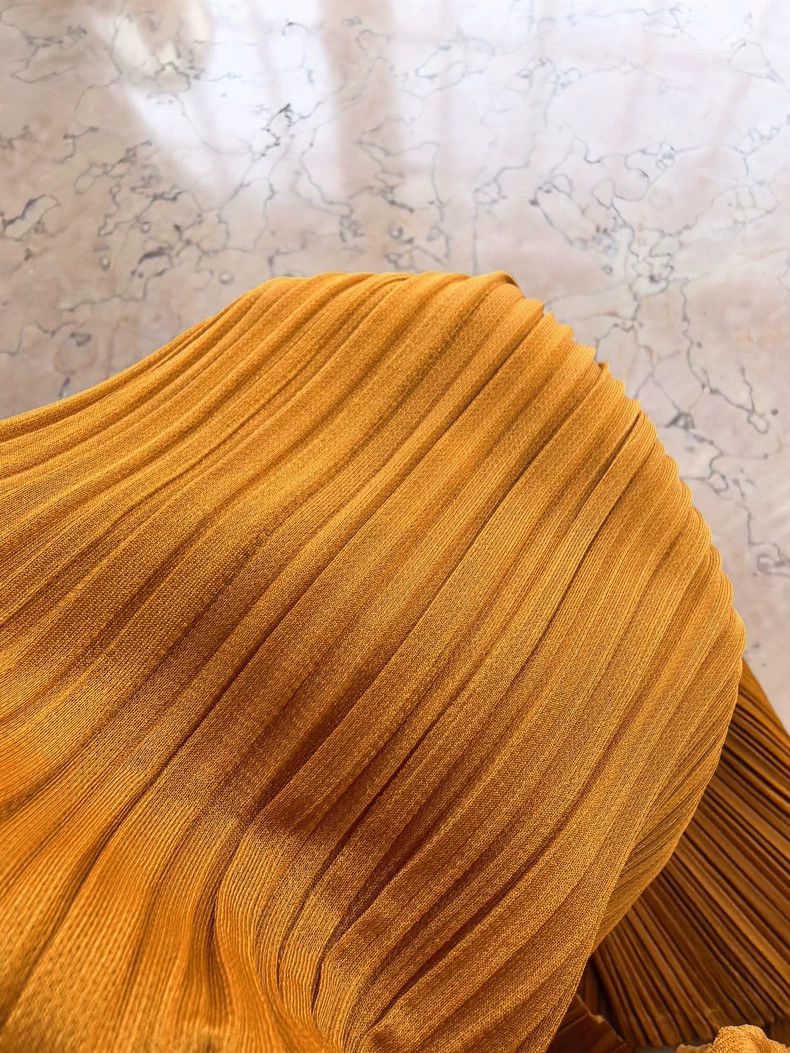 Issey Miyake issey miyake size:3 Orange pleated vest 2506-Nextarrow Size XXS / US 00 / IT 34 - 2 Thumbnail