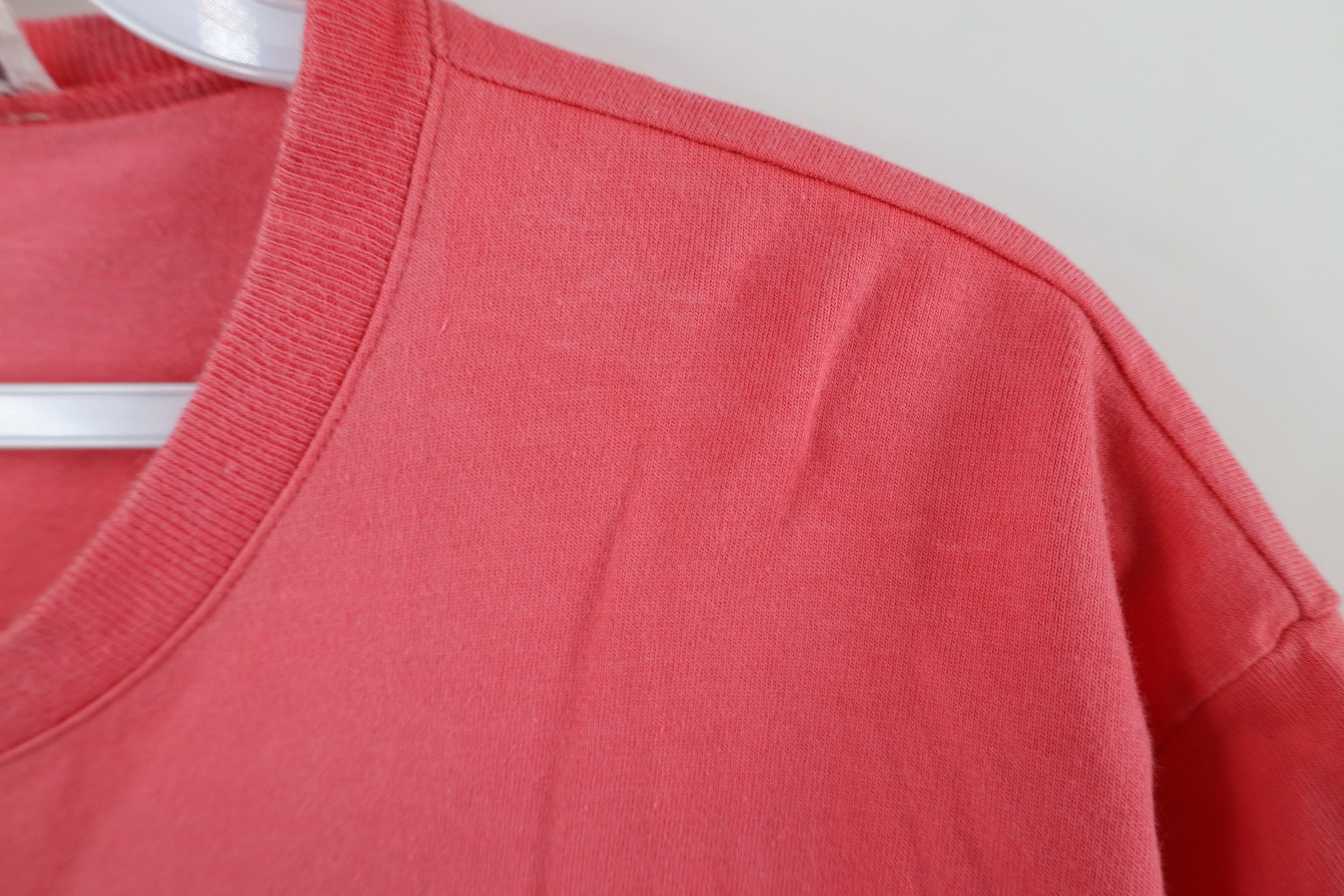 Vintage Vintage 90s Streetwear Blank Pocket T-Shirt Pink Cotton Size US S / EU 44-46 / 1 - 8 Thumbnail