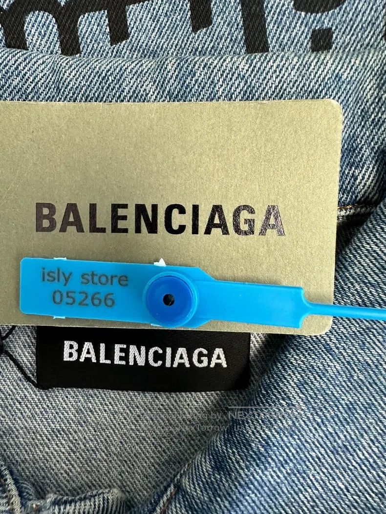 Balenciaga Balenciaga Washed Denim Oversized Jacket Size US S / EU 44-46 / 1 - 4 Thumbnail