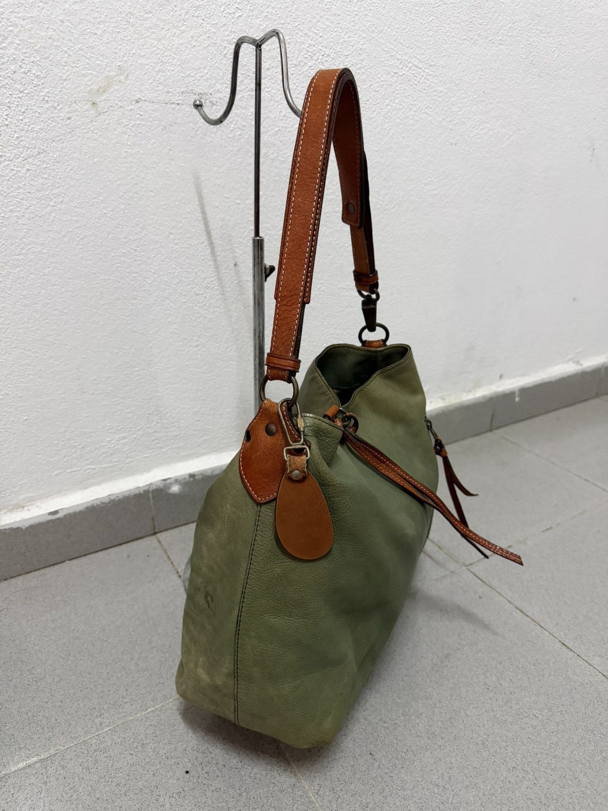 Genuine Leather Vintage Dakota Princess Genuine Leather Bag Japan Size ONE SIZE - 4 Thumbnail