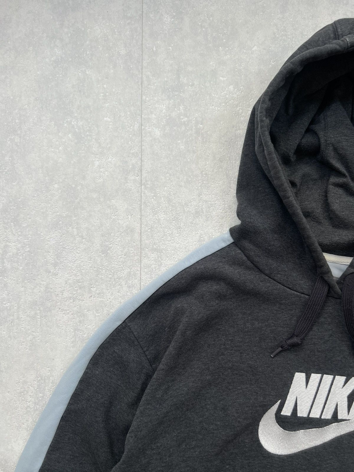 Nike 00’s NIKE BIG CENTR SWOOSH LOGO Y2K RARE HOODIE RETRO Size US L / EU 52-54 / 3 - 5 Thumbnail