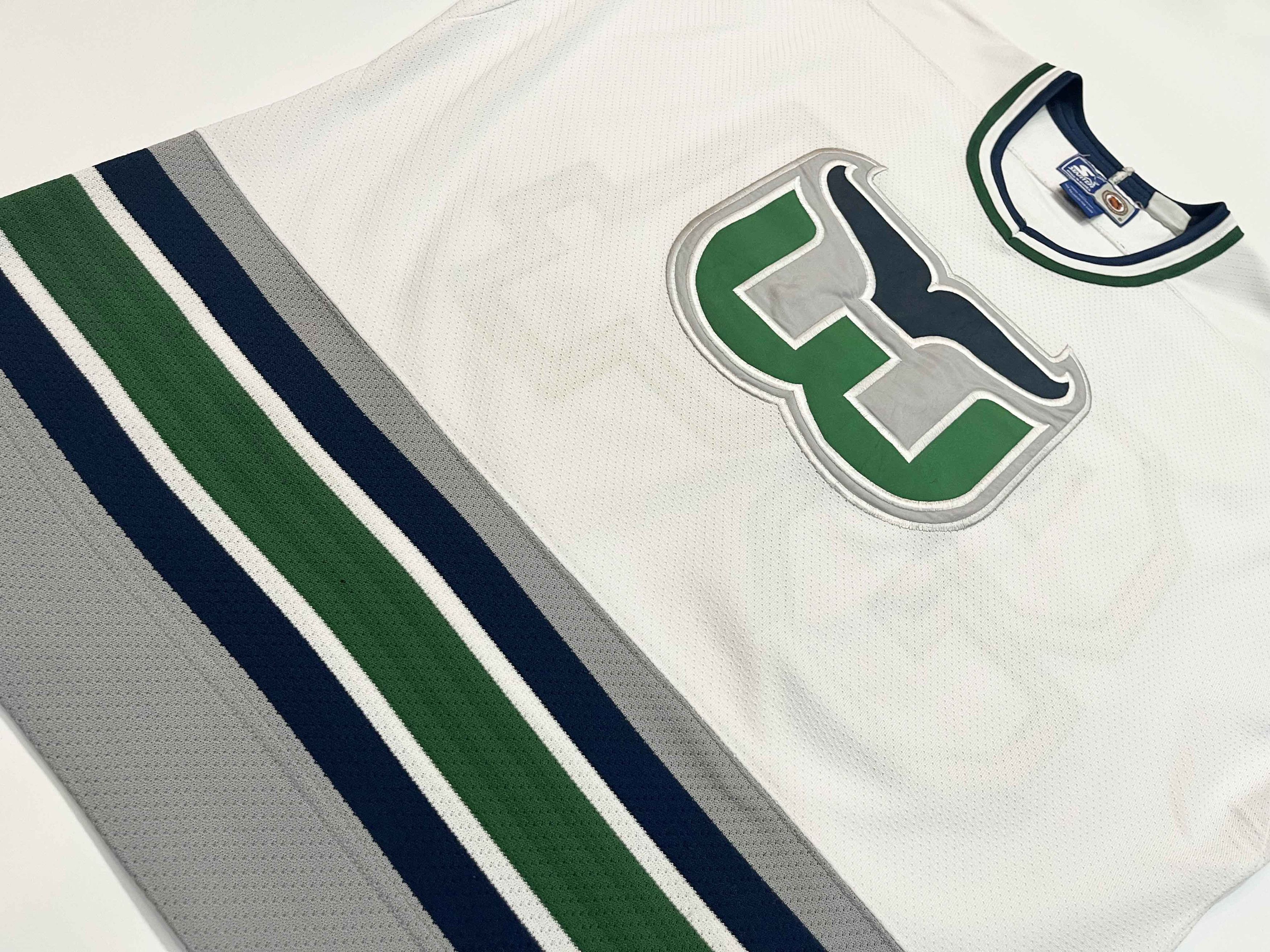 Starter Vtg Starter Hartford Whalers SHANAHAN #94 NHL Hockey Jersey Size US M / EU 48-50 / 2 - 7 Thumbnail