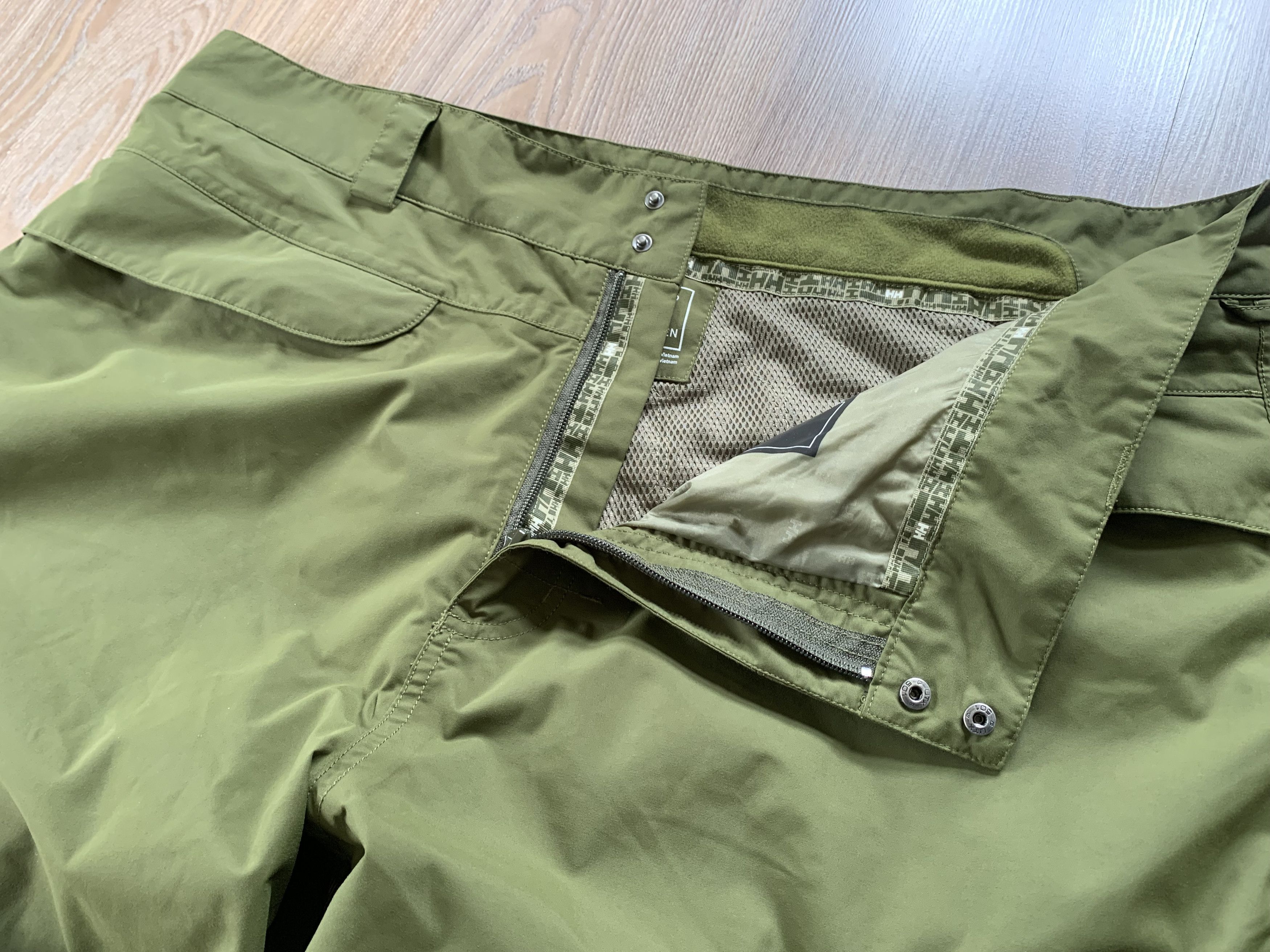 Goretex × Helly Hansen Helly Hansen Khaki Snowboarding Ski Pants Trousers Size US 42 / EU 58 - 5 Thumbnail