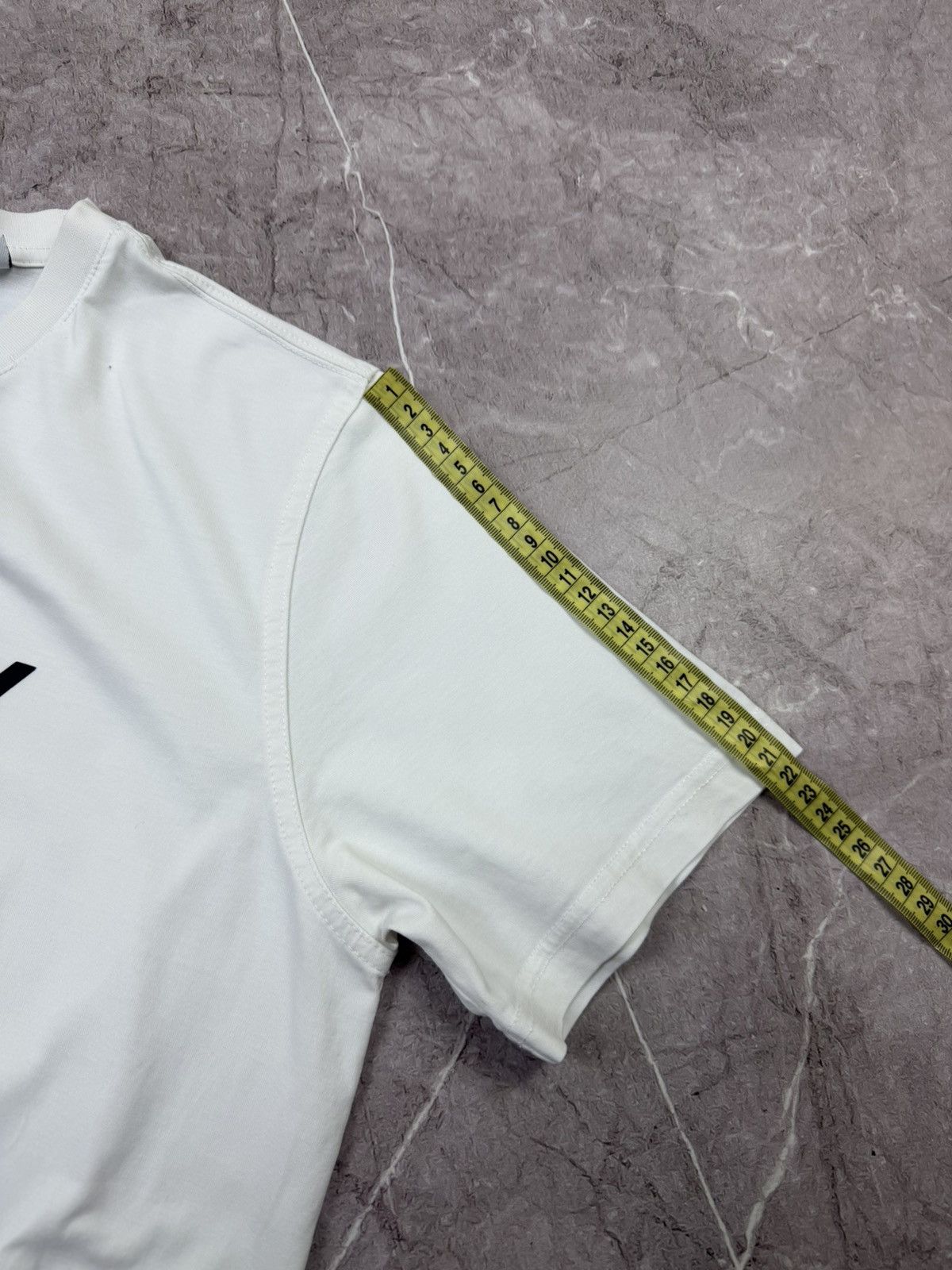 Burberry Burberry London Big Logo T-shirt M Size US M / EU 48-50 / 2 - 21 Thumbnail