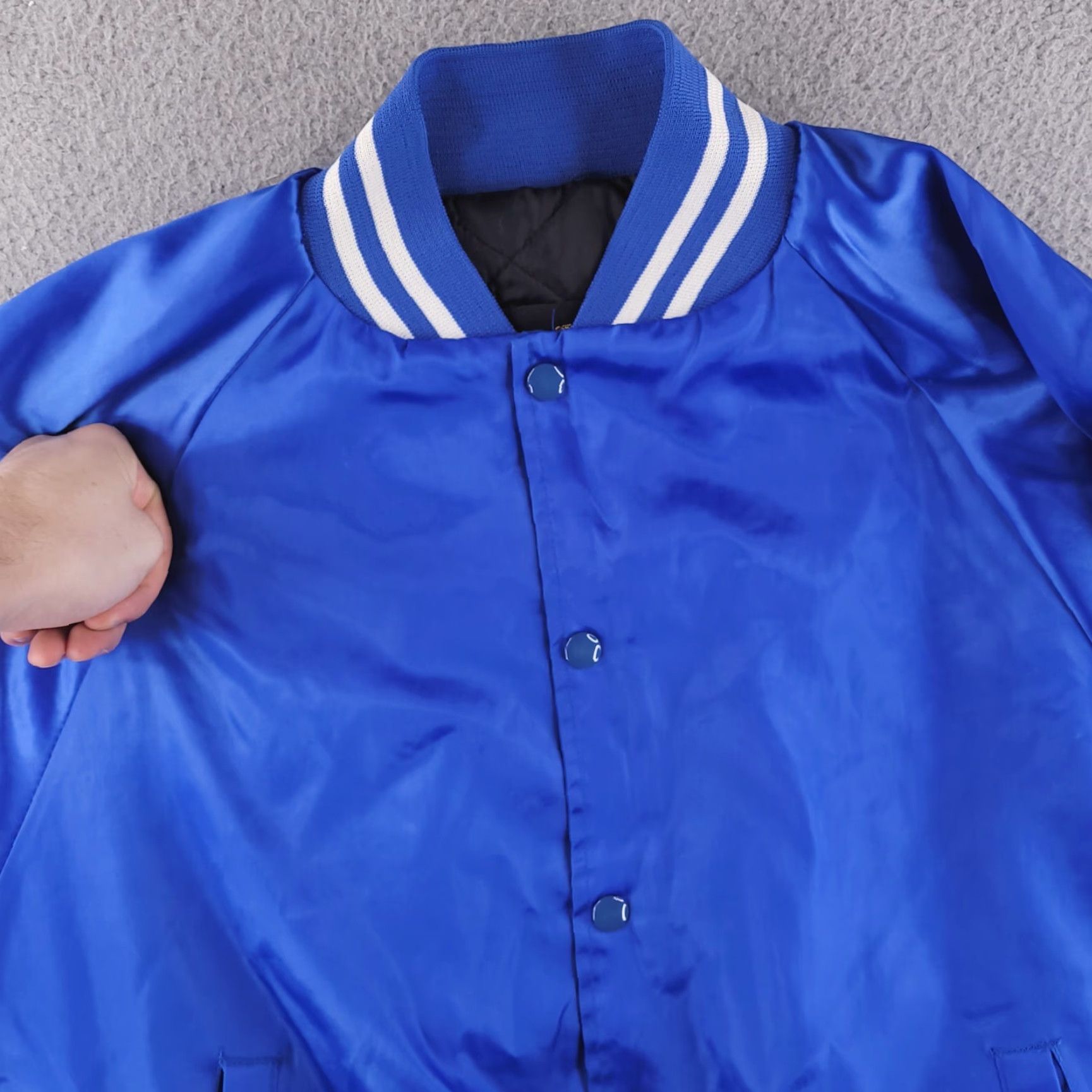 Vintage VINTAGE Auburn Jacket Mens M Blue Satin Bomber Jacket USA Made Size US M / EU 48-50 / 2 - 3 Thumbnail