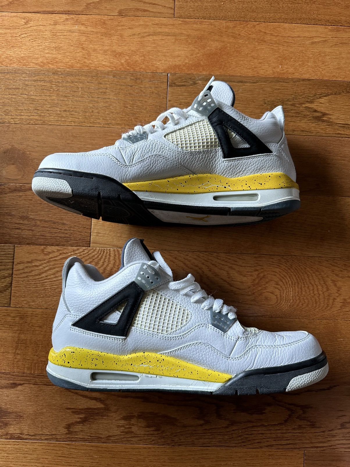 Jordan Brand Air Jordan 4 Tour Yellow Size US 12 / EU 45 - 2 Thumbnail