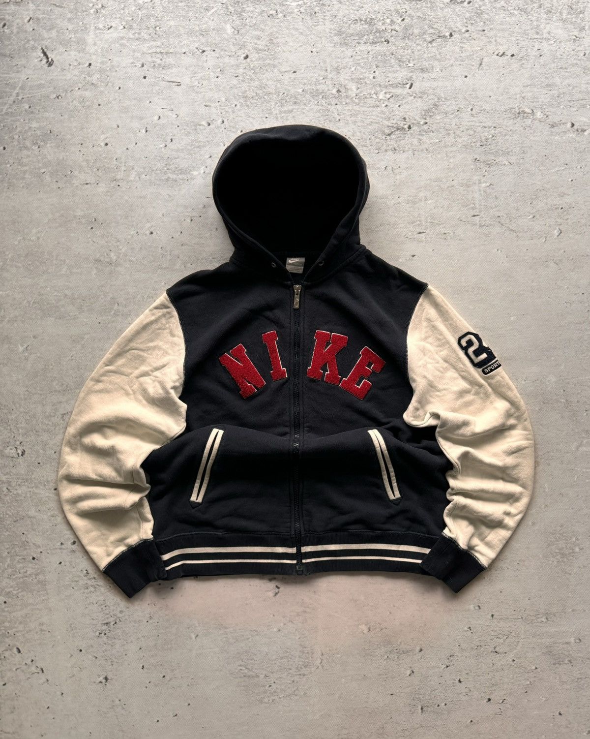 Nike × Vintage NIKE VINTAGE CENTER LOGO OVERSIZE BOXY ZIP HOODIE Size US L / EU 52-54 / 3 - 1 Thumbnail