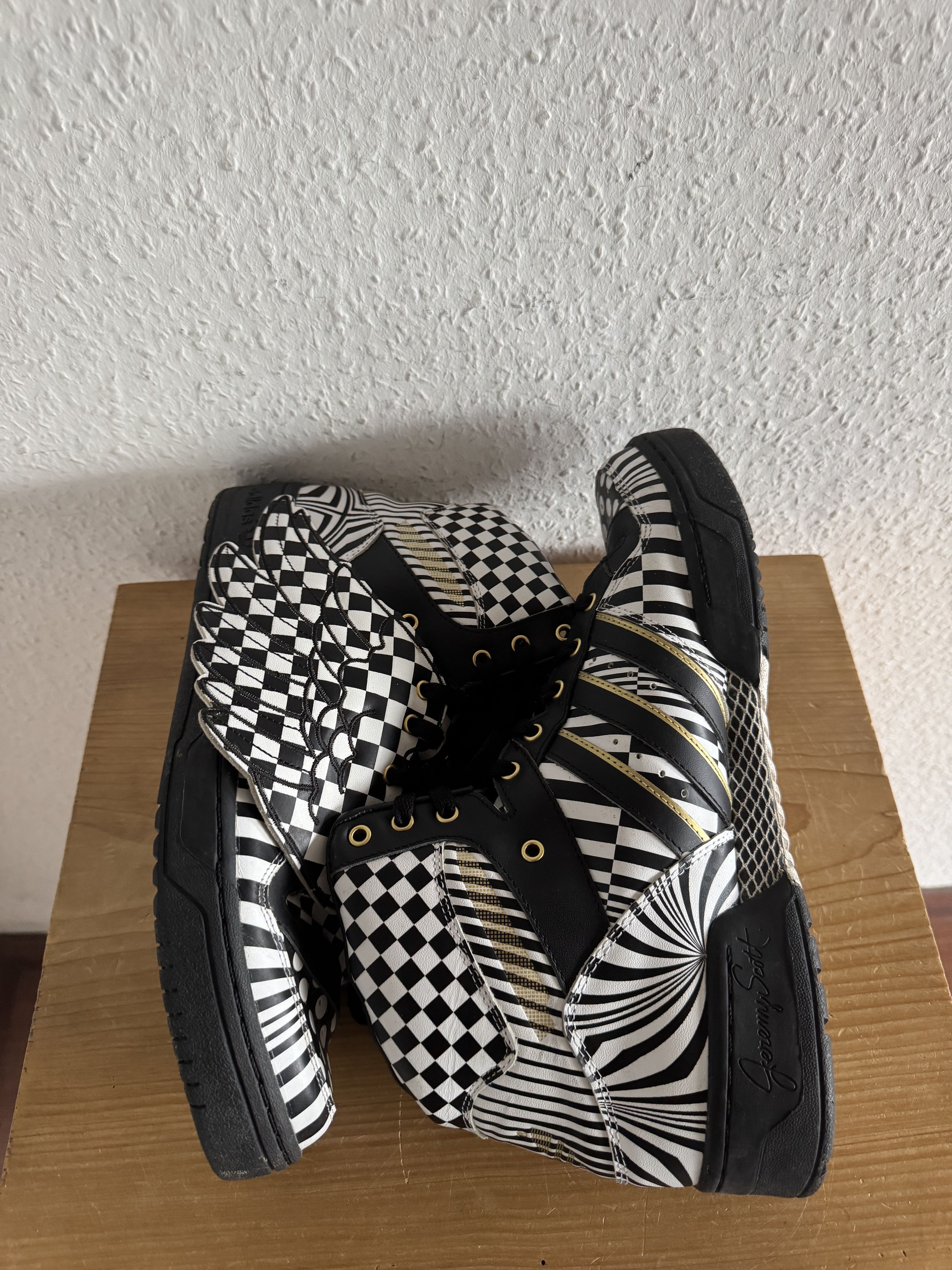 Adidas × Jeremy Scott JS Wings OPART Black White Size US 12.5 / EU 45-46 - 2 Thumbnail