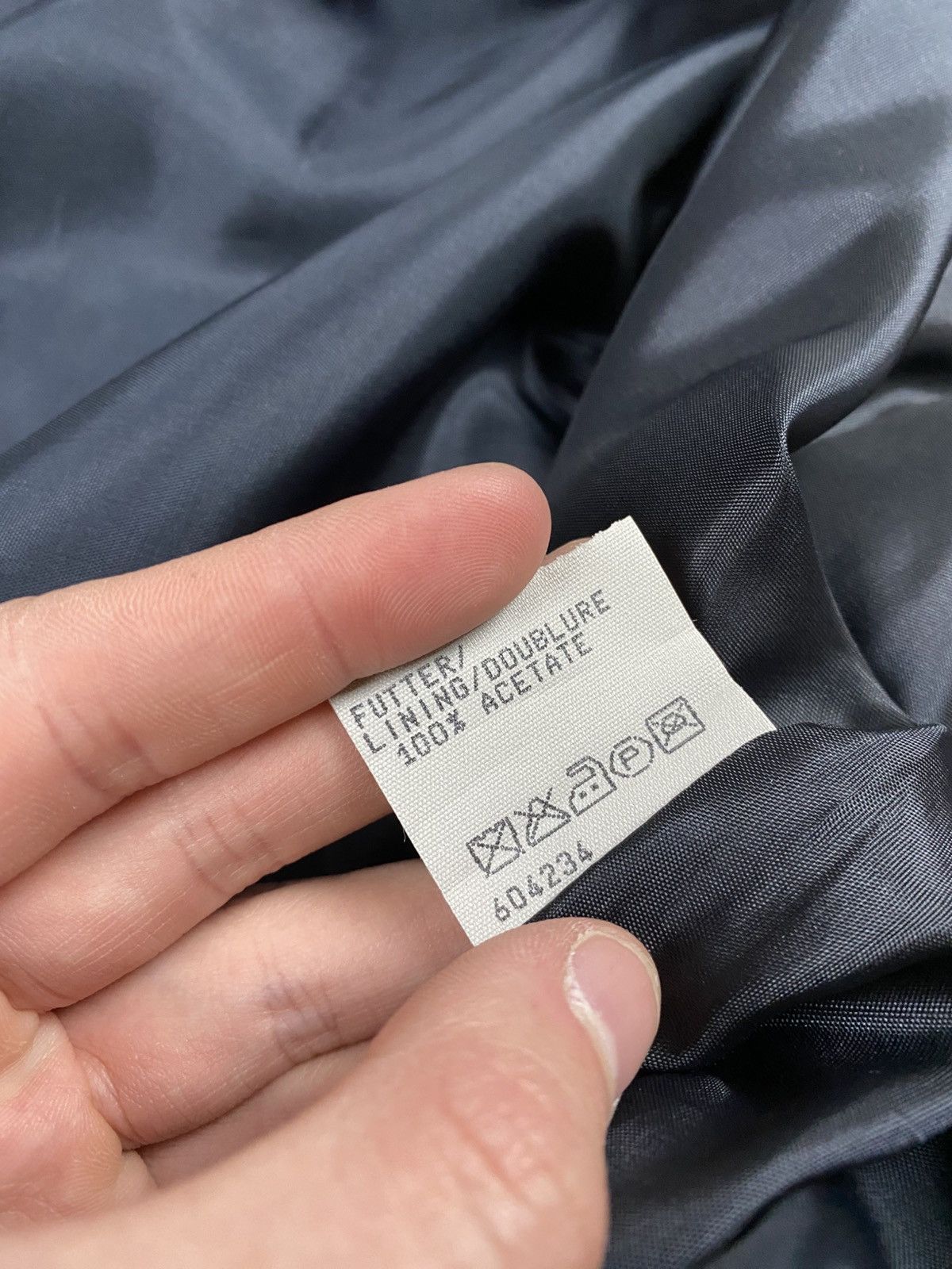 Givenchy Givenchy Navy Blue Minimal Midi Skirt Elegant Designer Piece Size 30" / US 8 / IT 44 - 12 Thumbnail