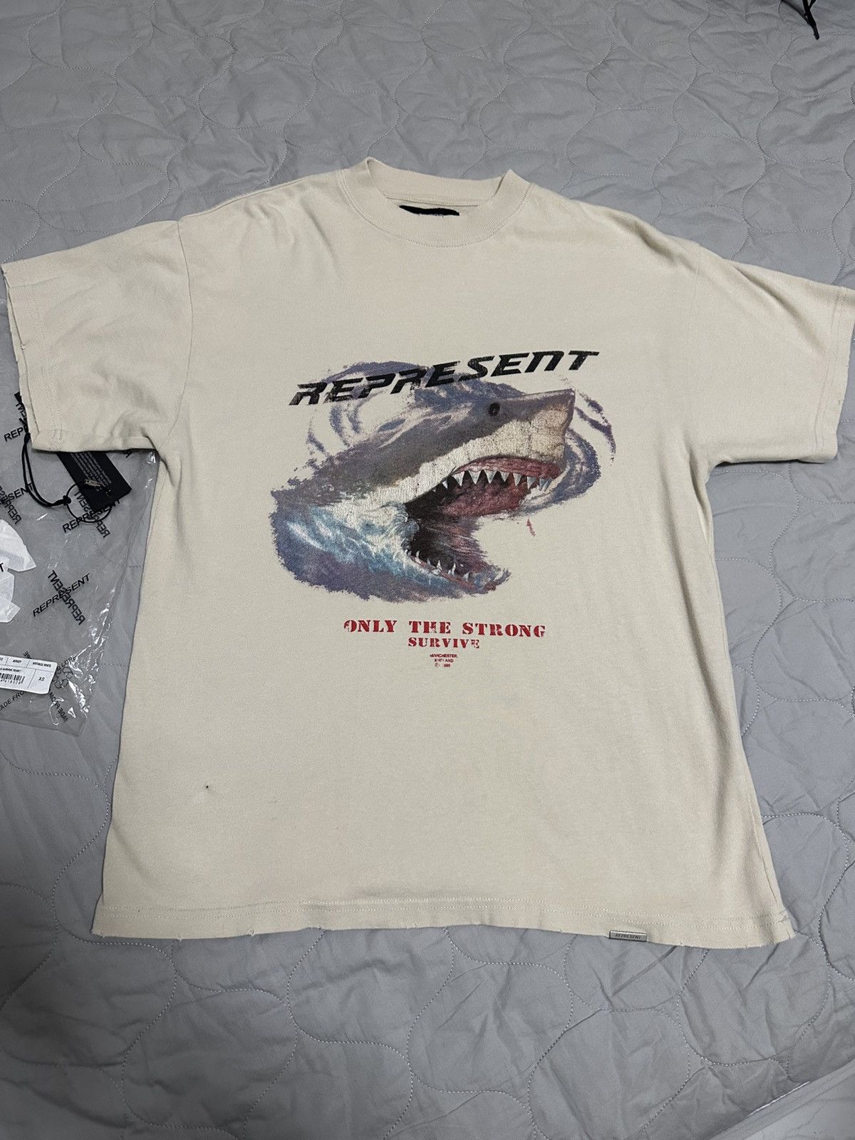 Represent Clo. Represent Only The Strong Survive Shark T-shirt Size US XS / EU 42 / 0 - 1 Thumbnail