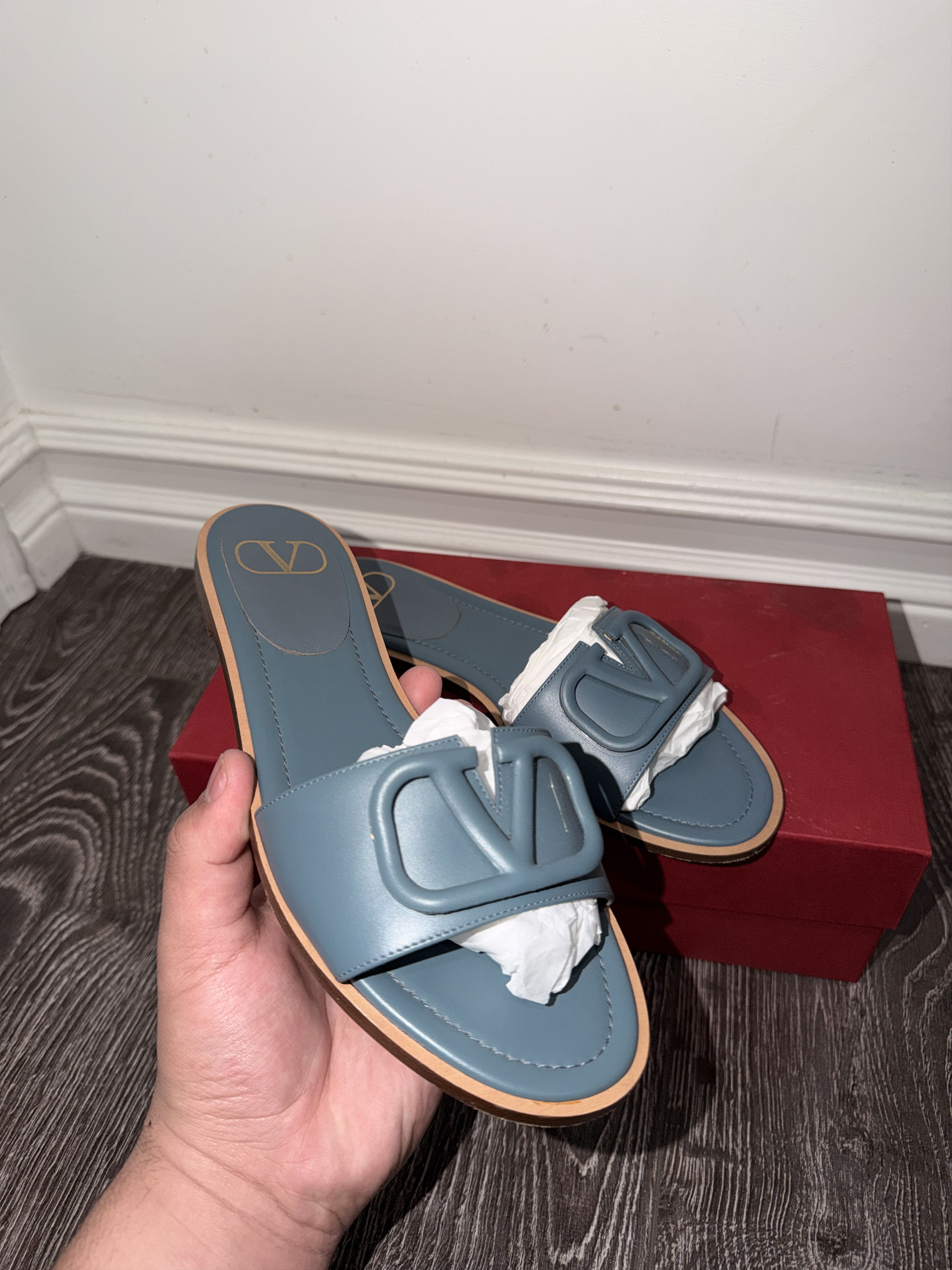 Valentino VLogo leather sandal Size US 8 / IT 38 - 1 Thumbnail