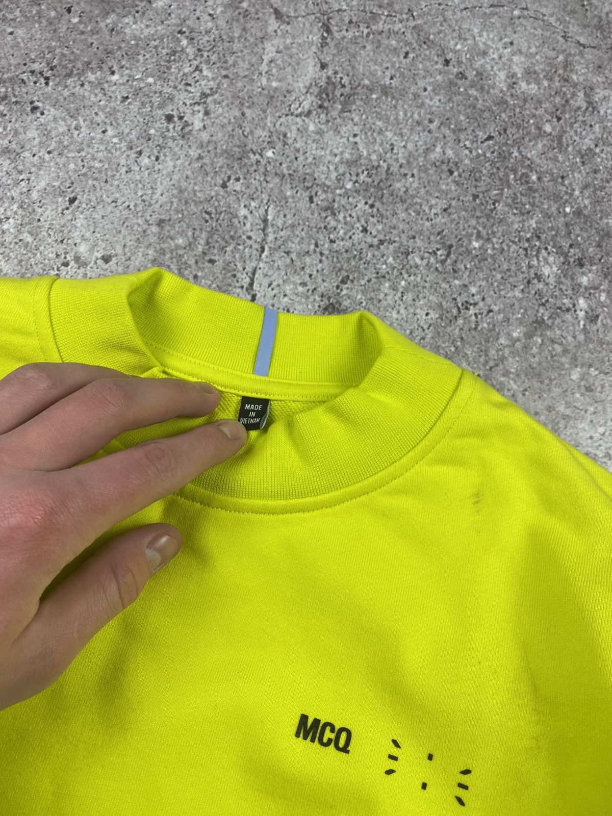 Alexander McQueen × Vintage Alexander McQueen MCQ Cropped reflective Sweatshirt Very rar Size M / US 6-8 / IT 42-44 - 3 Thumbnail