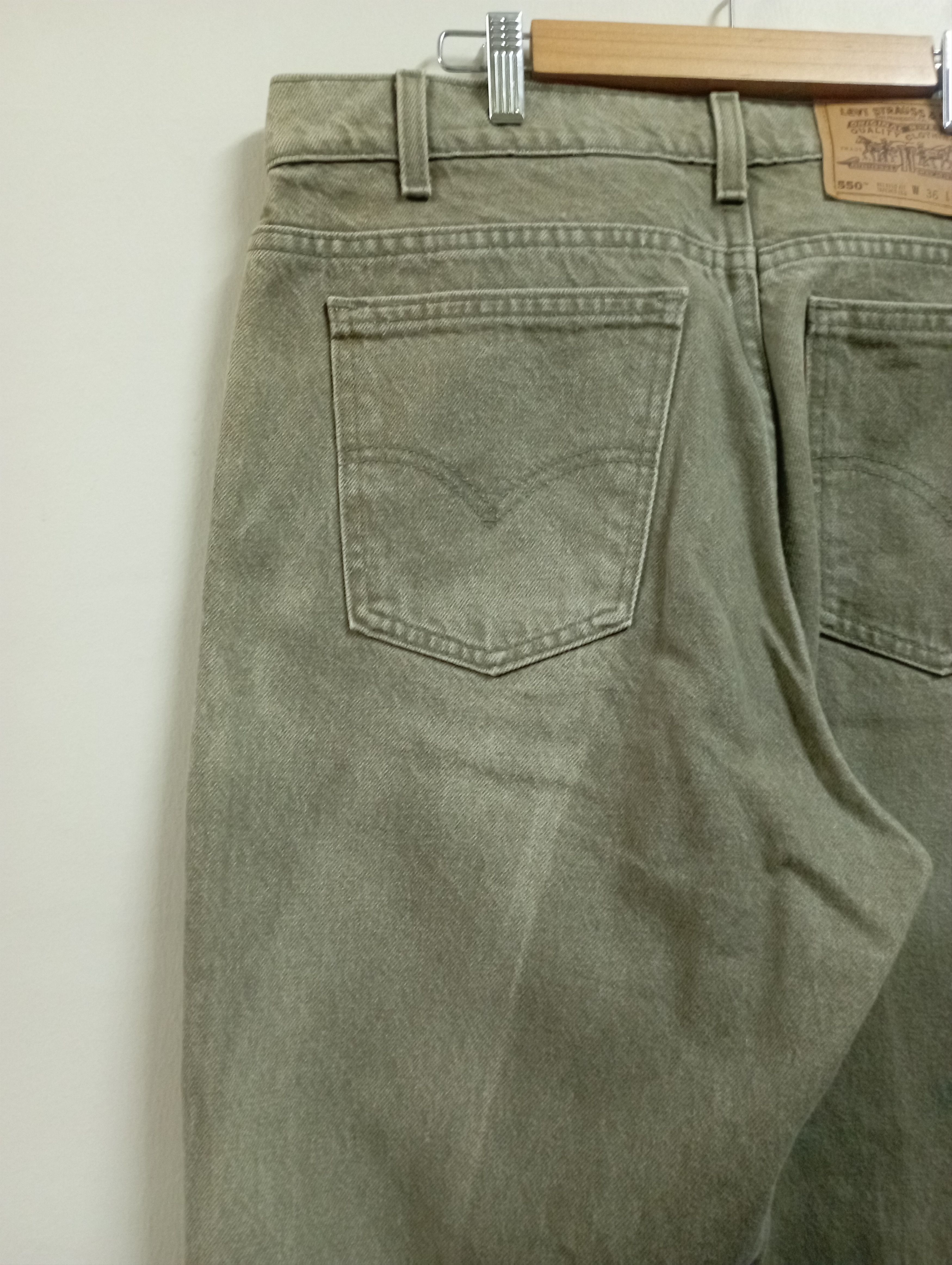 Vintage Vintage Baggy Jeans Made In USA Levi's 550 Orange Tabs Size US 35 - 12 Thumbnail