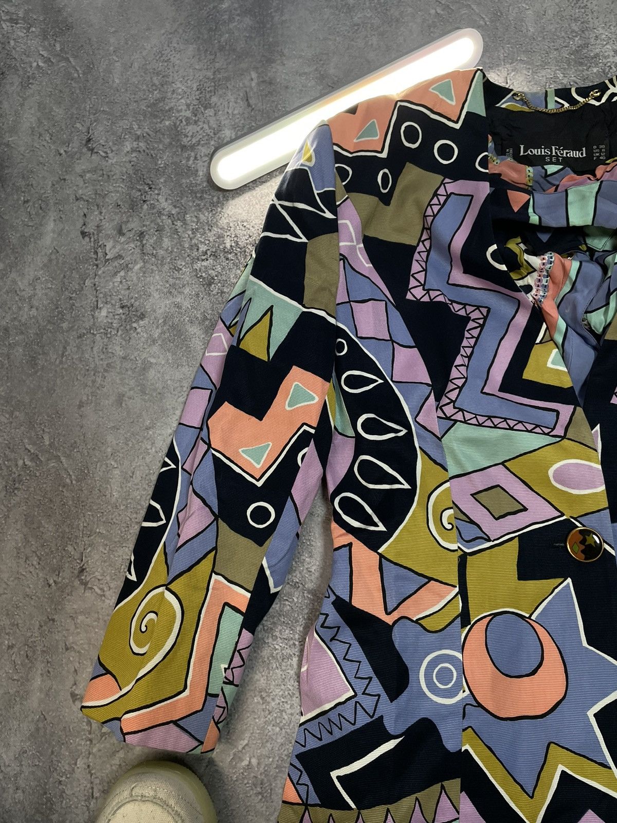 Louis Feraud LOUIS FERAUD PARIS Psychedelic Abstract Blouse Blouse jacket Size US M / EU 48-50 / 2 - 2 Thumbnail