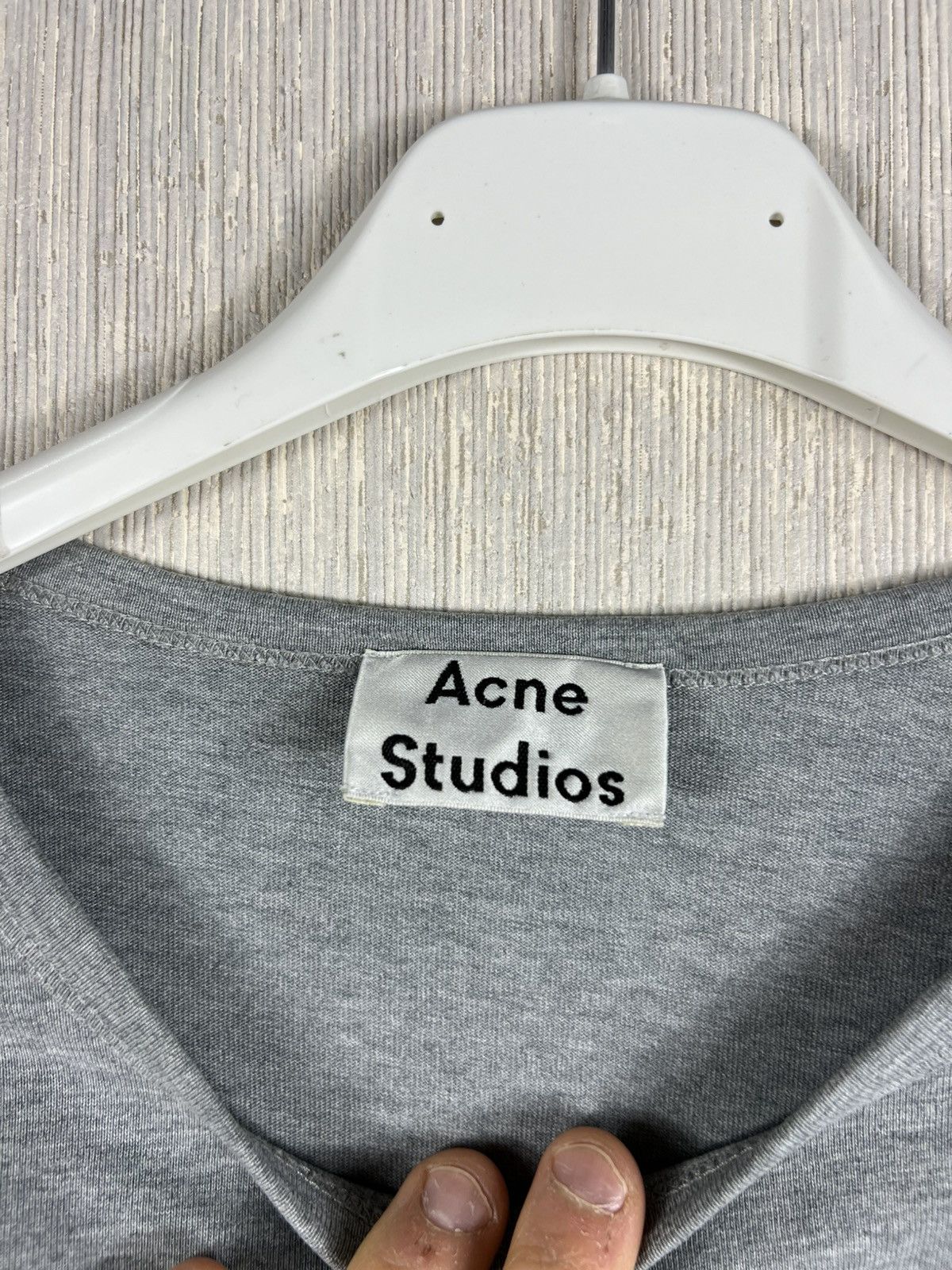Acne Studios Acne Studios tage face chest logo emote long sleeve tee Size US L / EU 52-54 / 3 - 10 Thumbnail